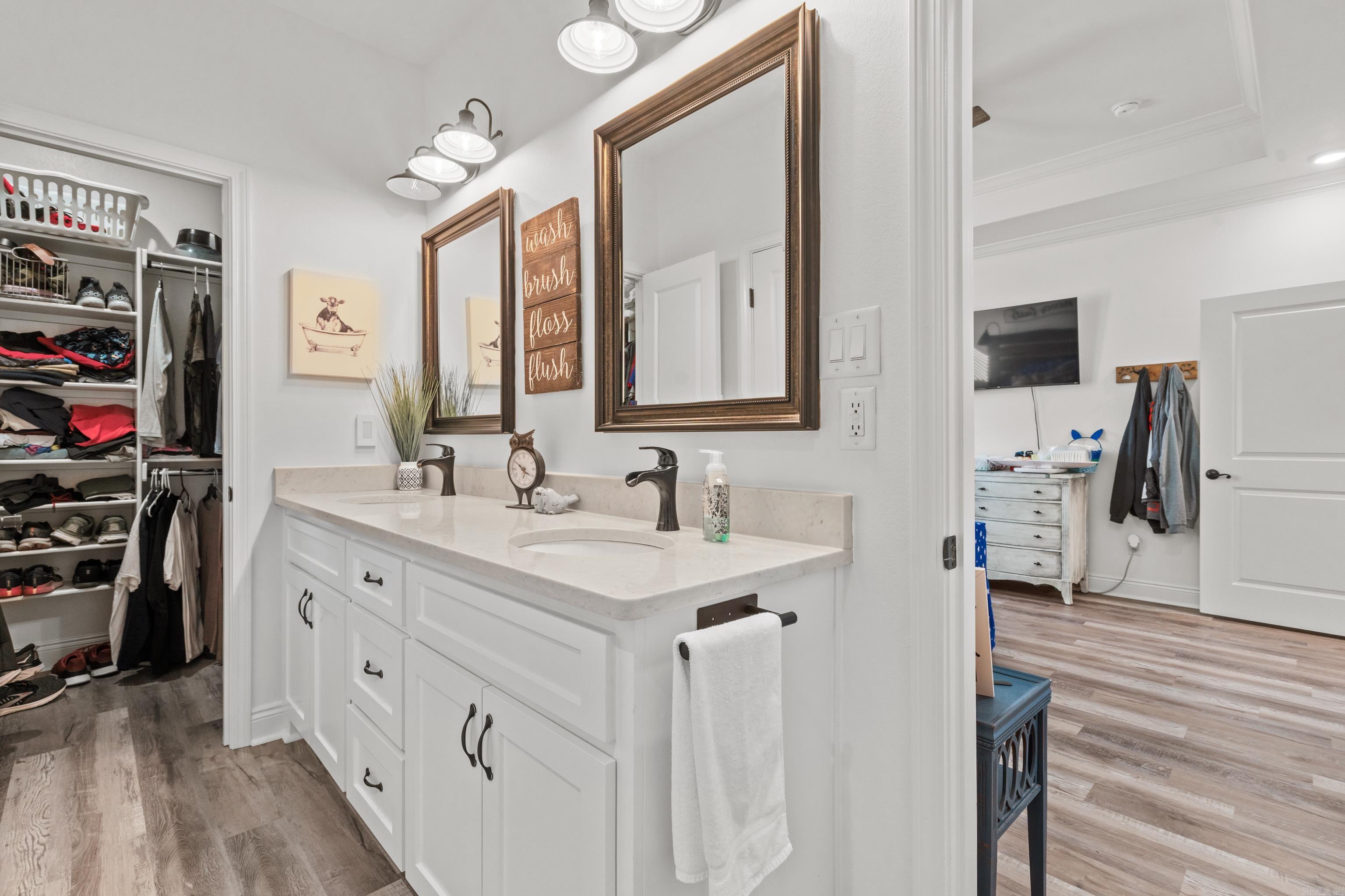 NORTHSHORE RIDGE - Residential