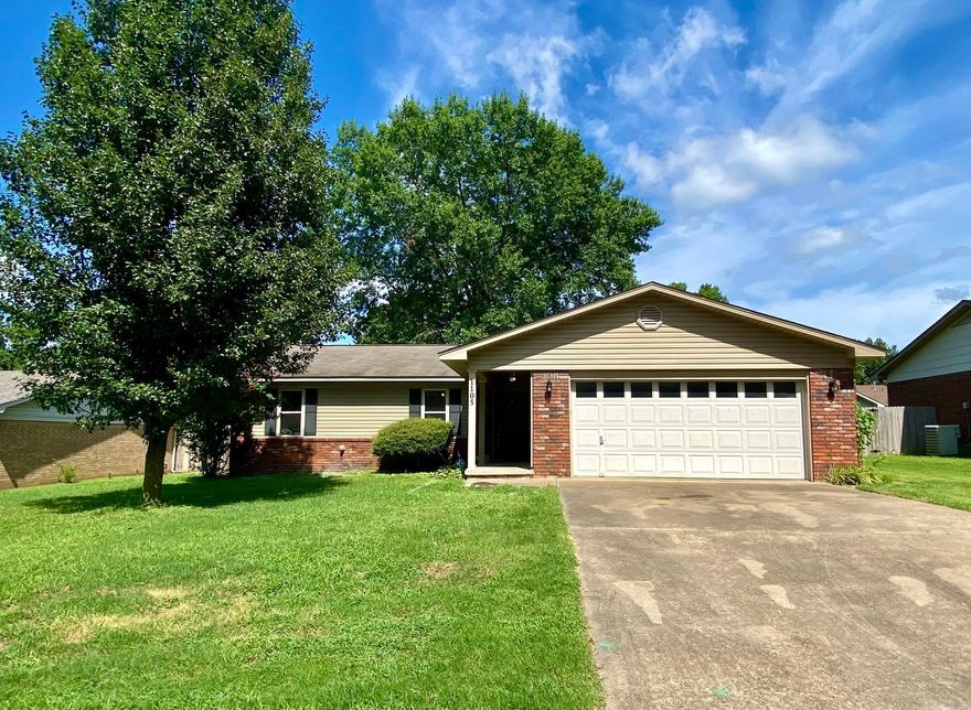 Explore this delightful new listing in West Russellville, just steps away from Sequoyah Elementary. With 1,600 square feet and 3-beds and 2-baths, this home offers a spacious layout featuring a bright living area, open kitchen, comfortable bedrooms, and fenced-in backyard. Buyers are sure to enjoy the convenience of nearby parks and schools in the family-friendly neighborhood of Quail Creek. Don't miss out on this fantastic opportunity! Schedule your showing by calling Stephanie Schanink at 479-886-5398 or your favorite Realtor today!