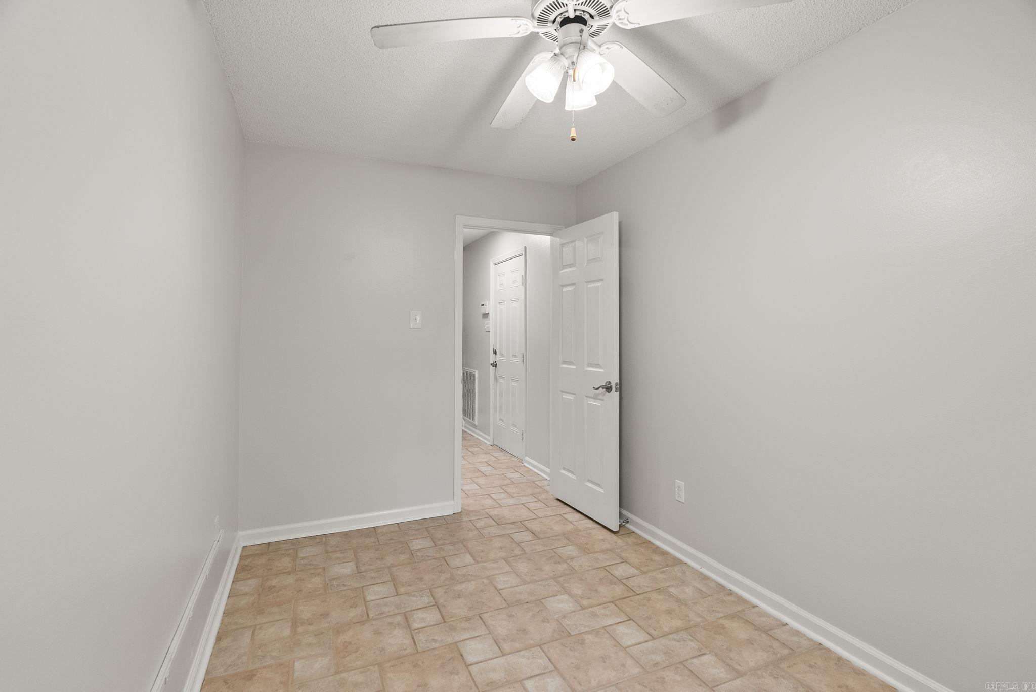 CEDAR RIDGE - Residential