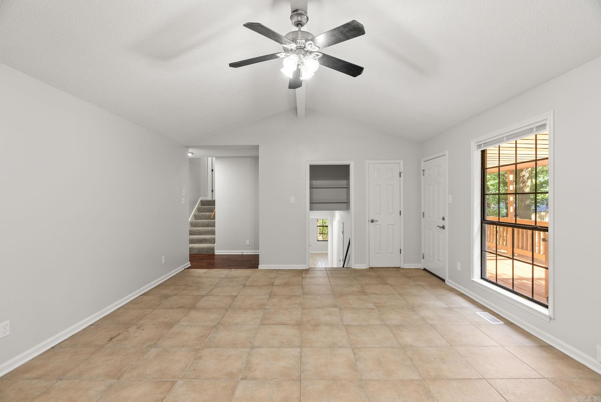 CEDAR RIDGE - Residential