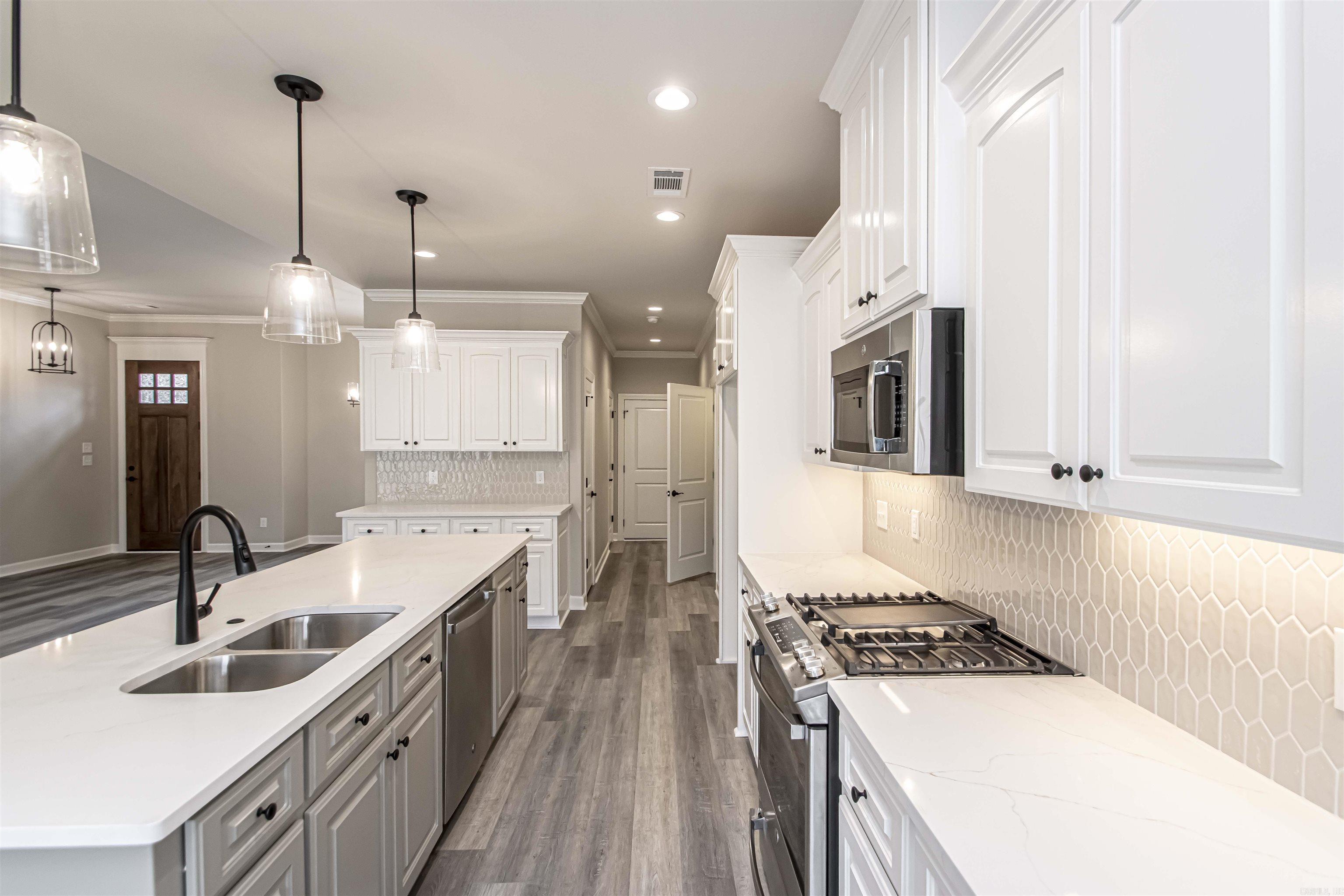 MILLERS GLENN - Residential