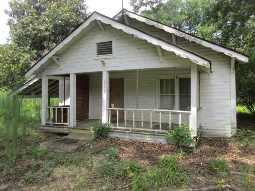 Country home on Mt Elba Rd in Cleveland County.  This fixer upper sits on 1.5 acres.  Small pole barn.  Call us to schedule an appointment to view the home.