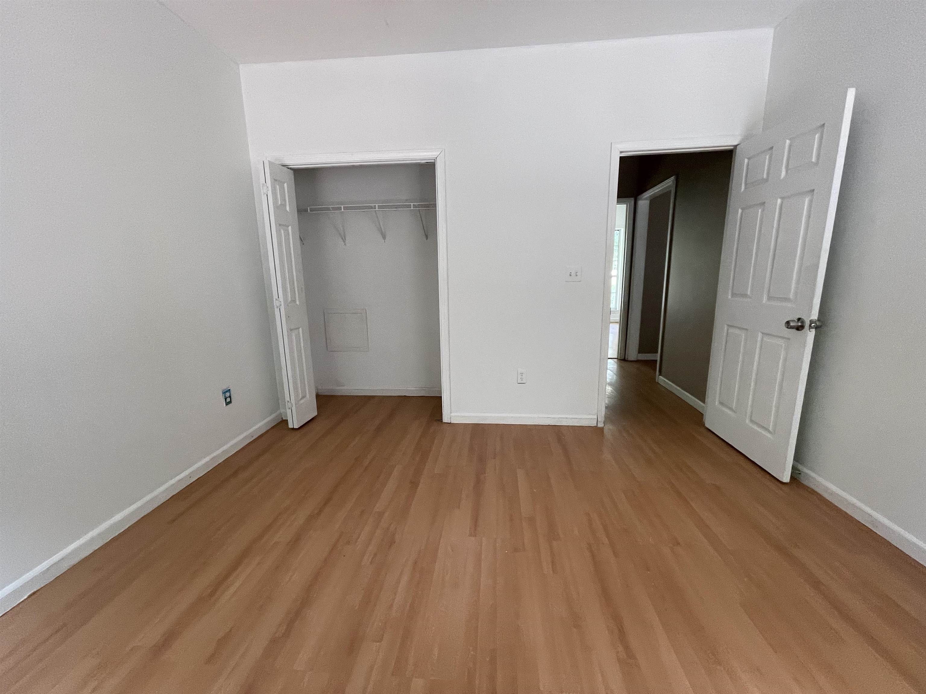 EMERALD VALLEY - Residential