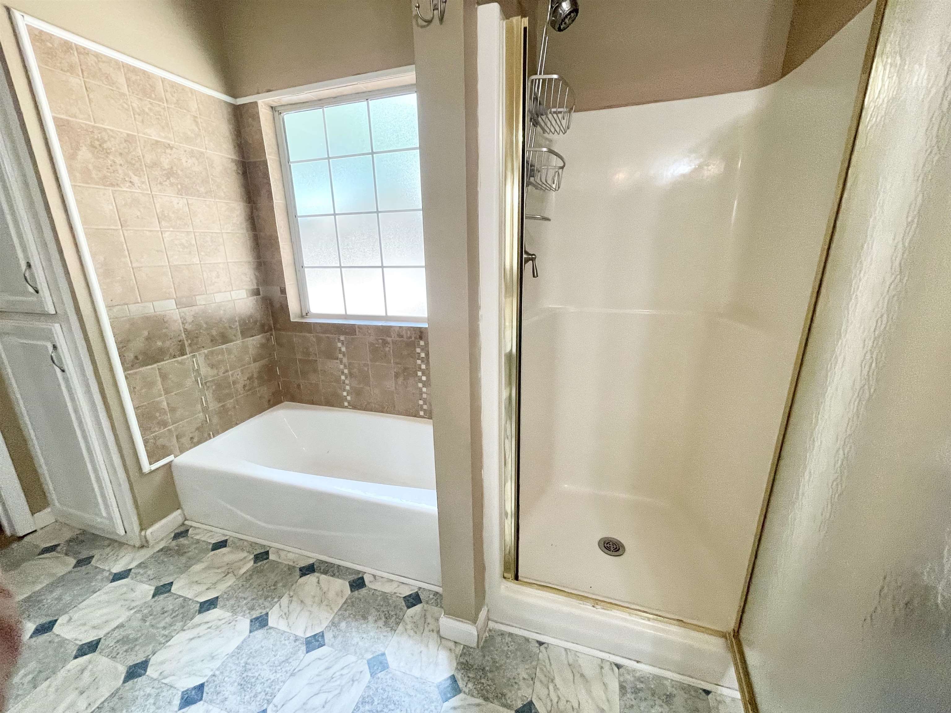 EMERALD VALLEY - Residential