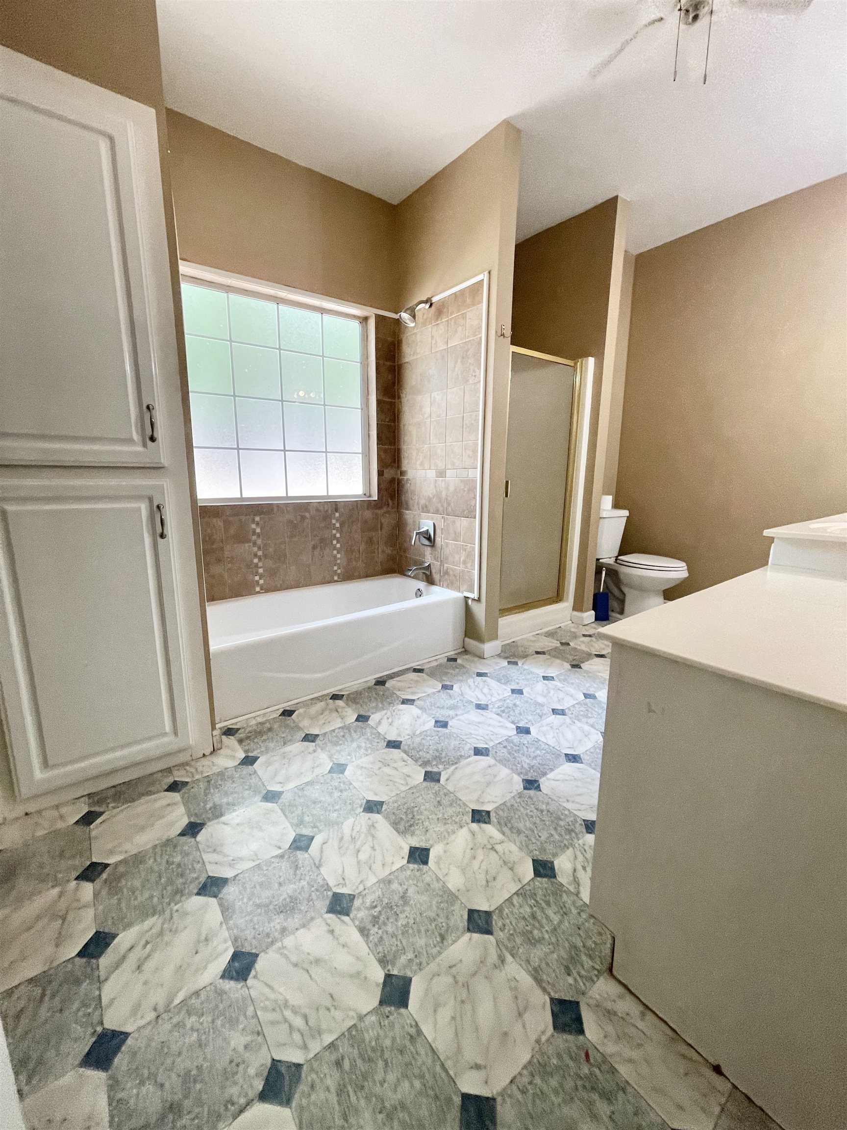 EMERALD VALLEY - Residential