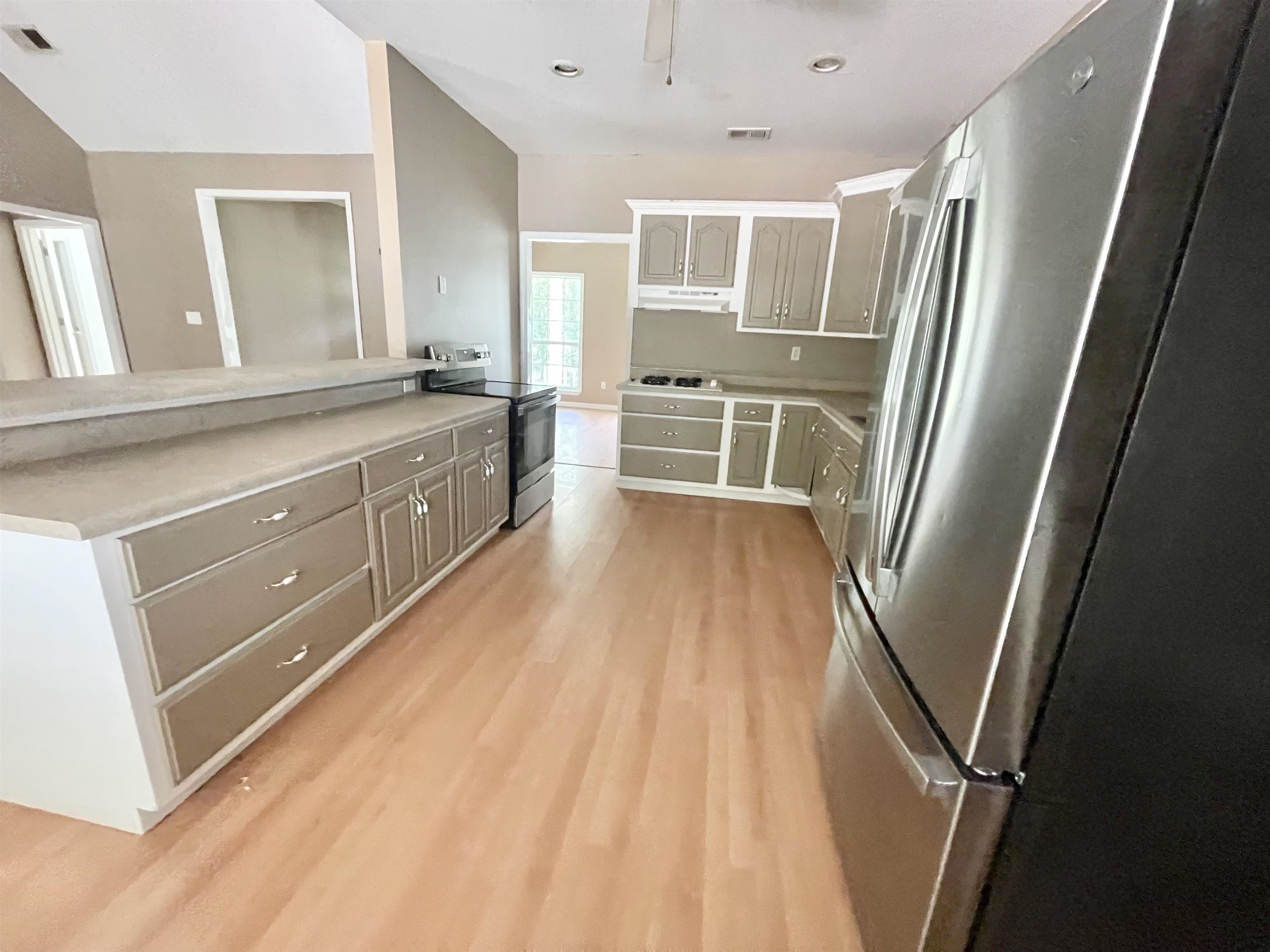 EMERALD VALLEY - Residential