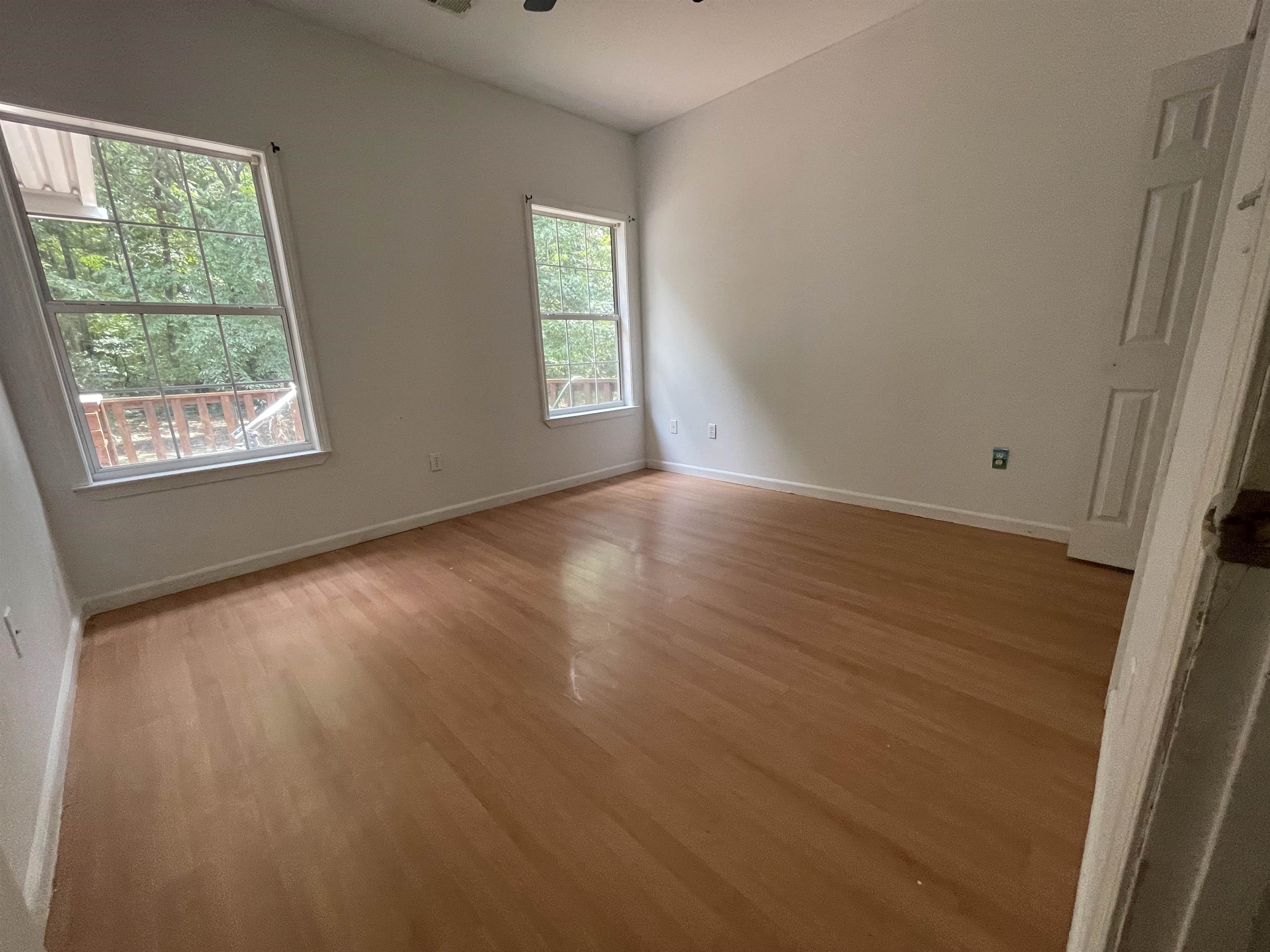 EMERALD VALLEY - Residential