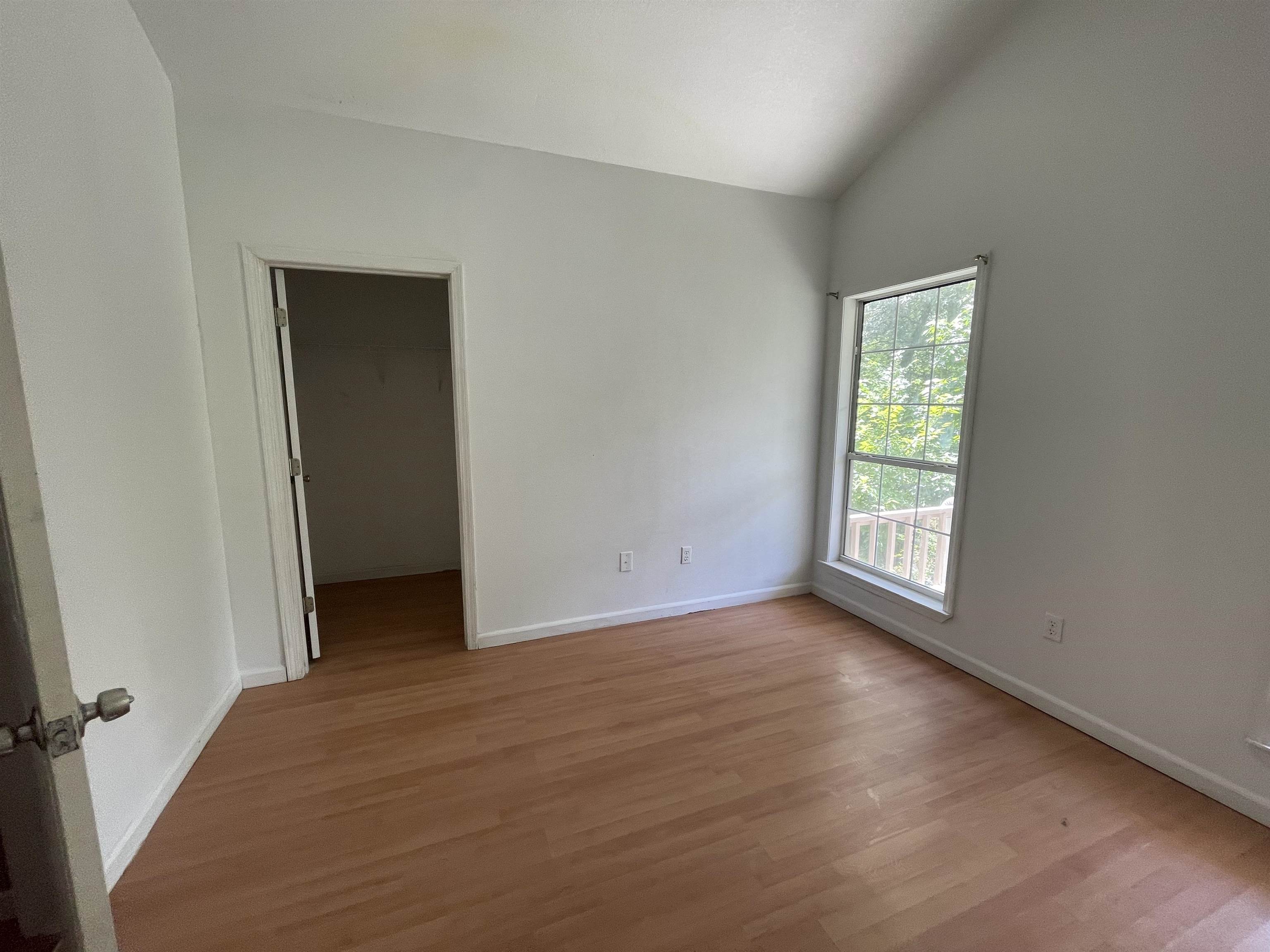 EMERALD VALLEY - Residential