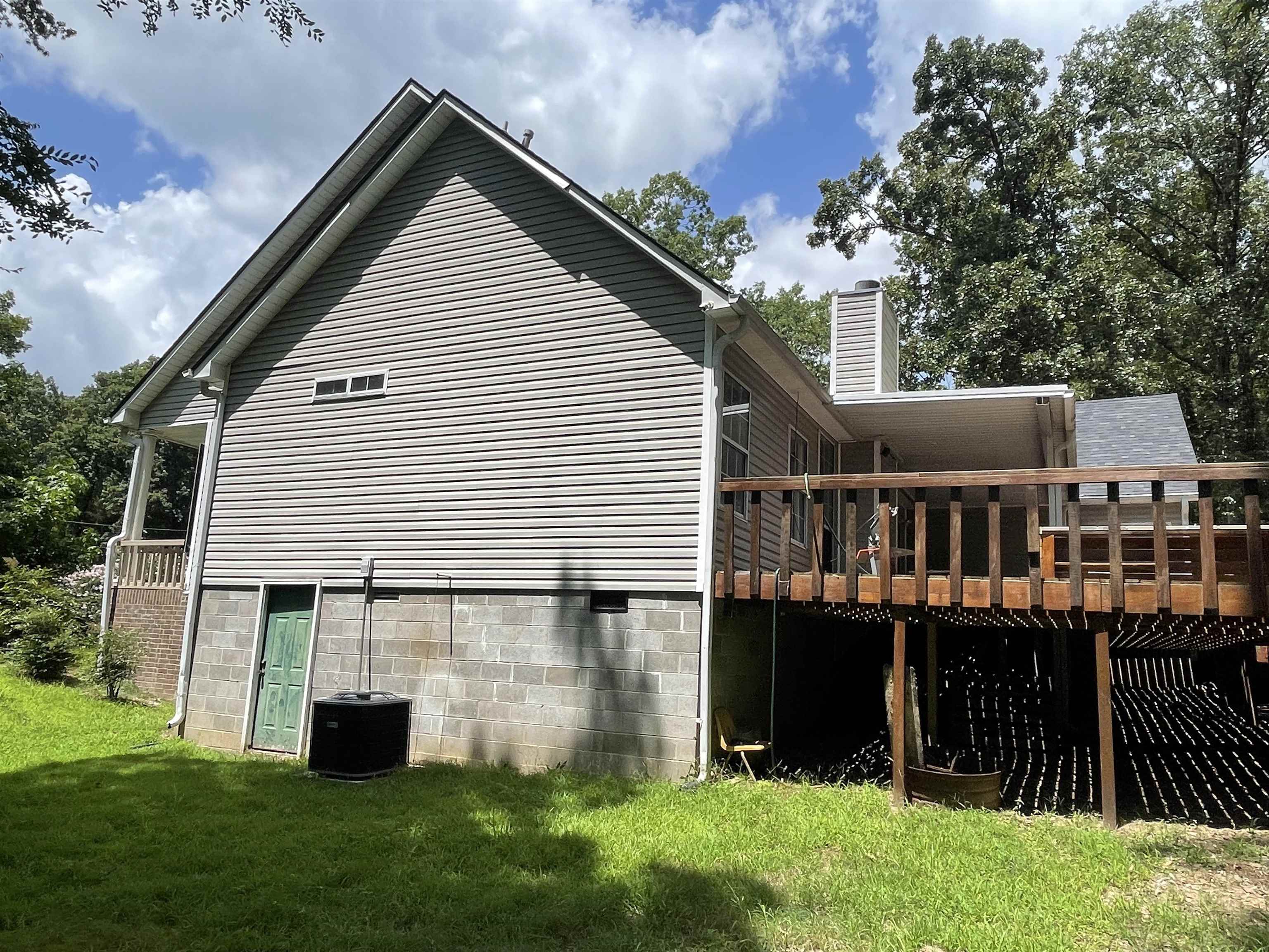 EMERALD VALLEY - Residential