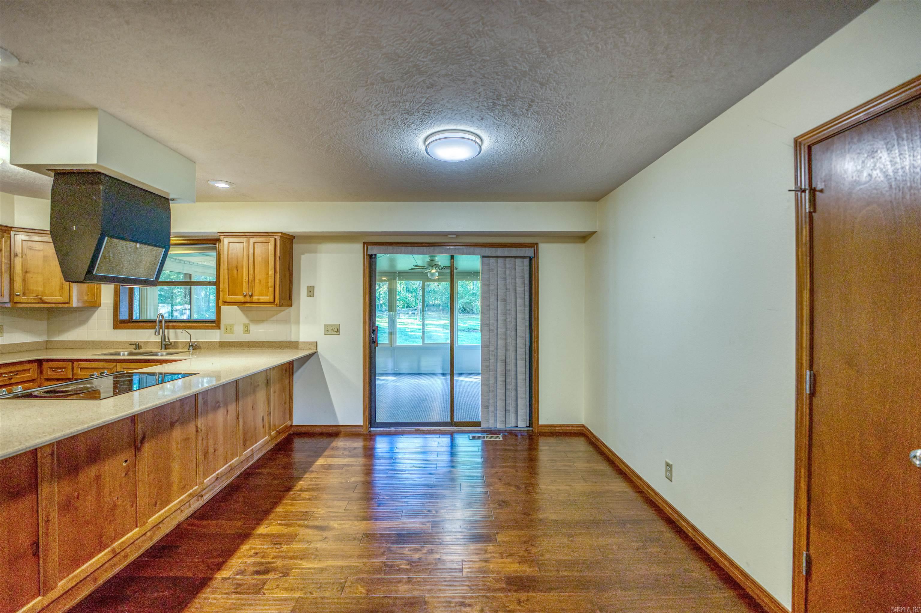 DRIFTWOOD LAKE SUB - Residential