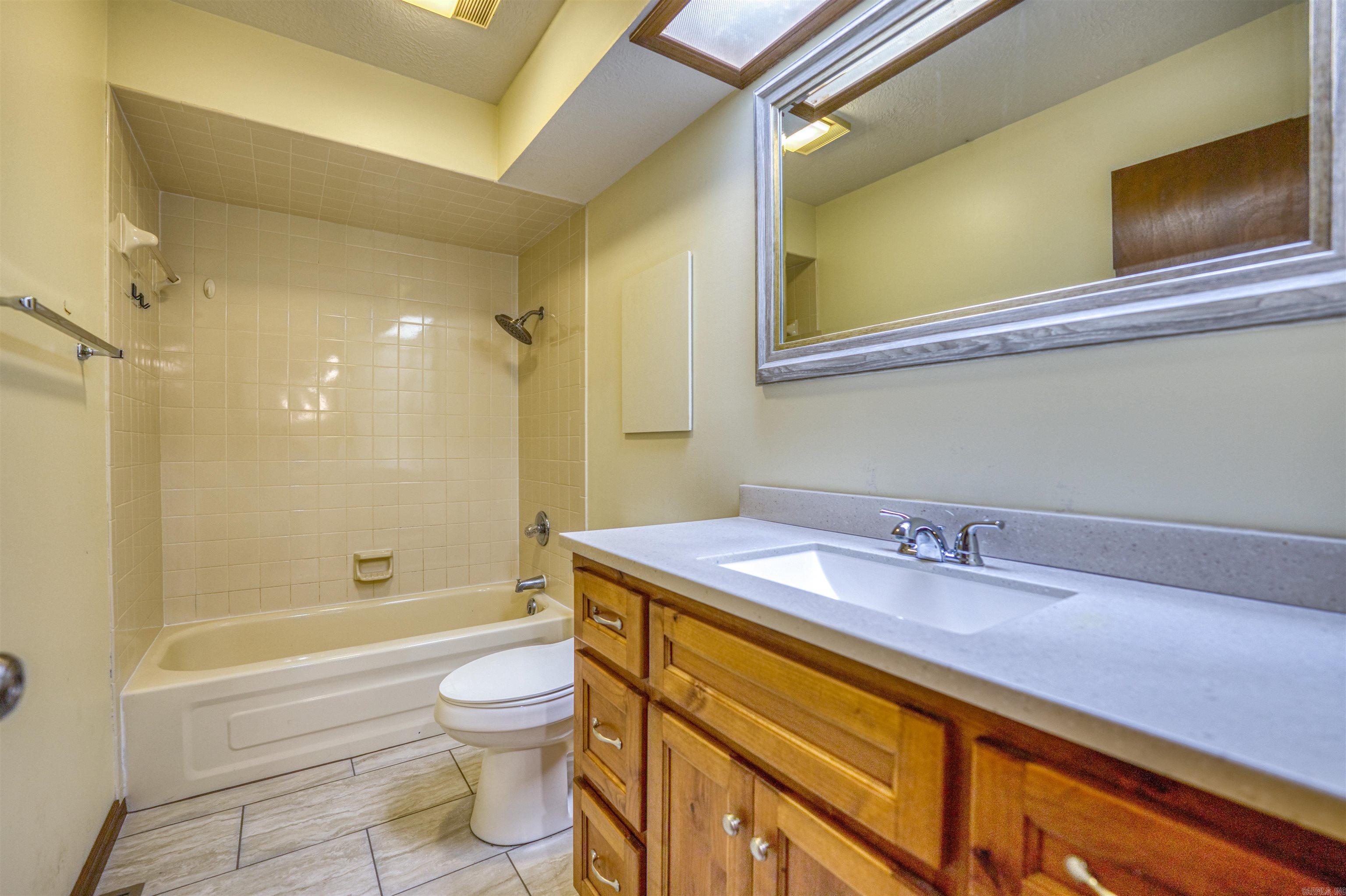 DRIFTWOOD LAKE SUB - Residential