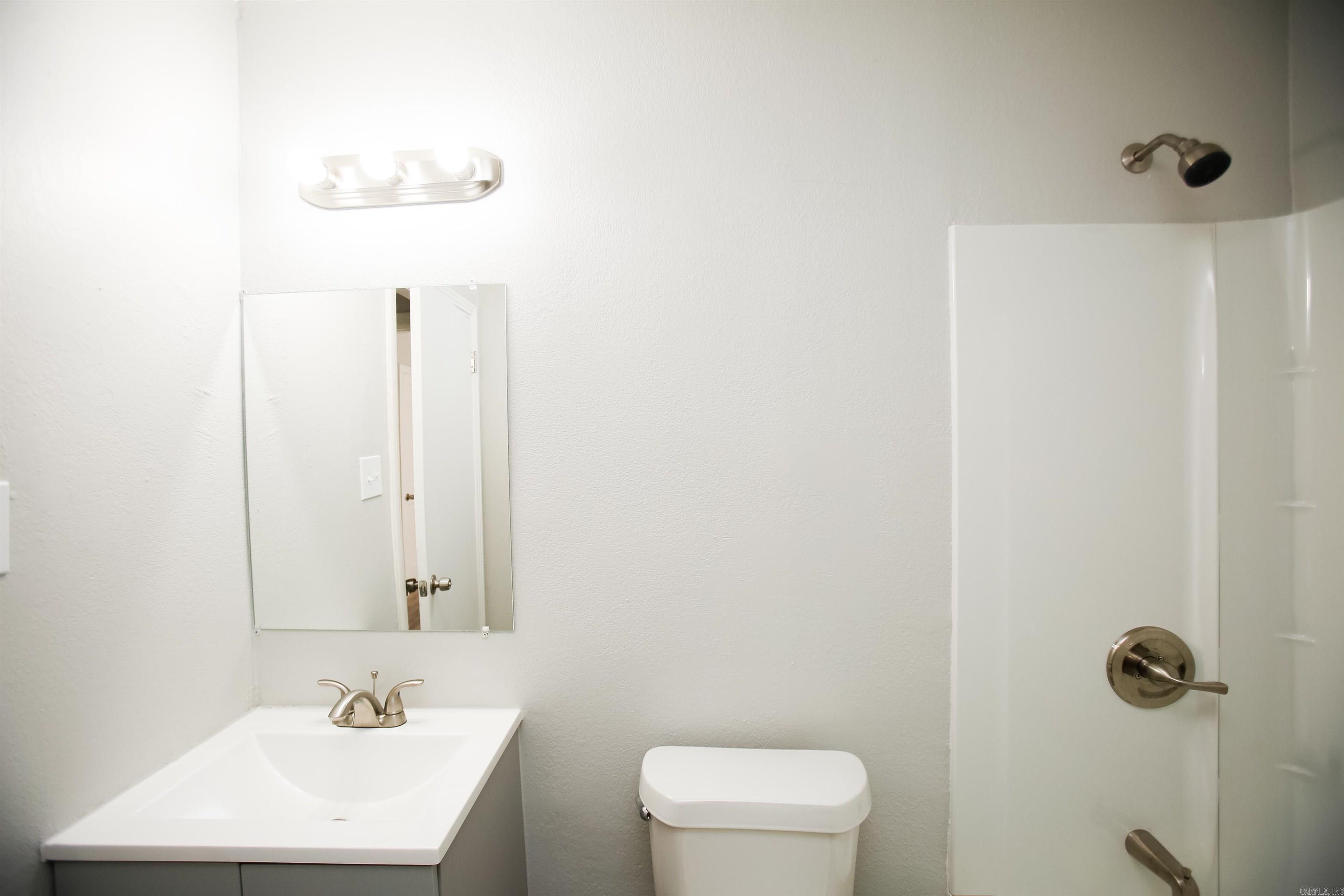 Missouri Pacific - Residential Lease