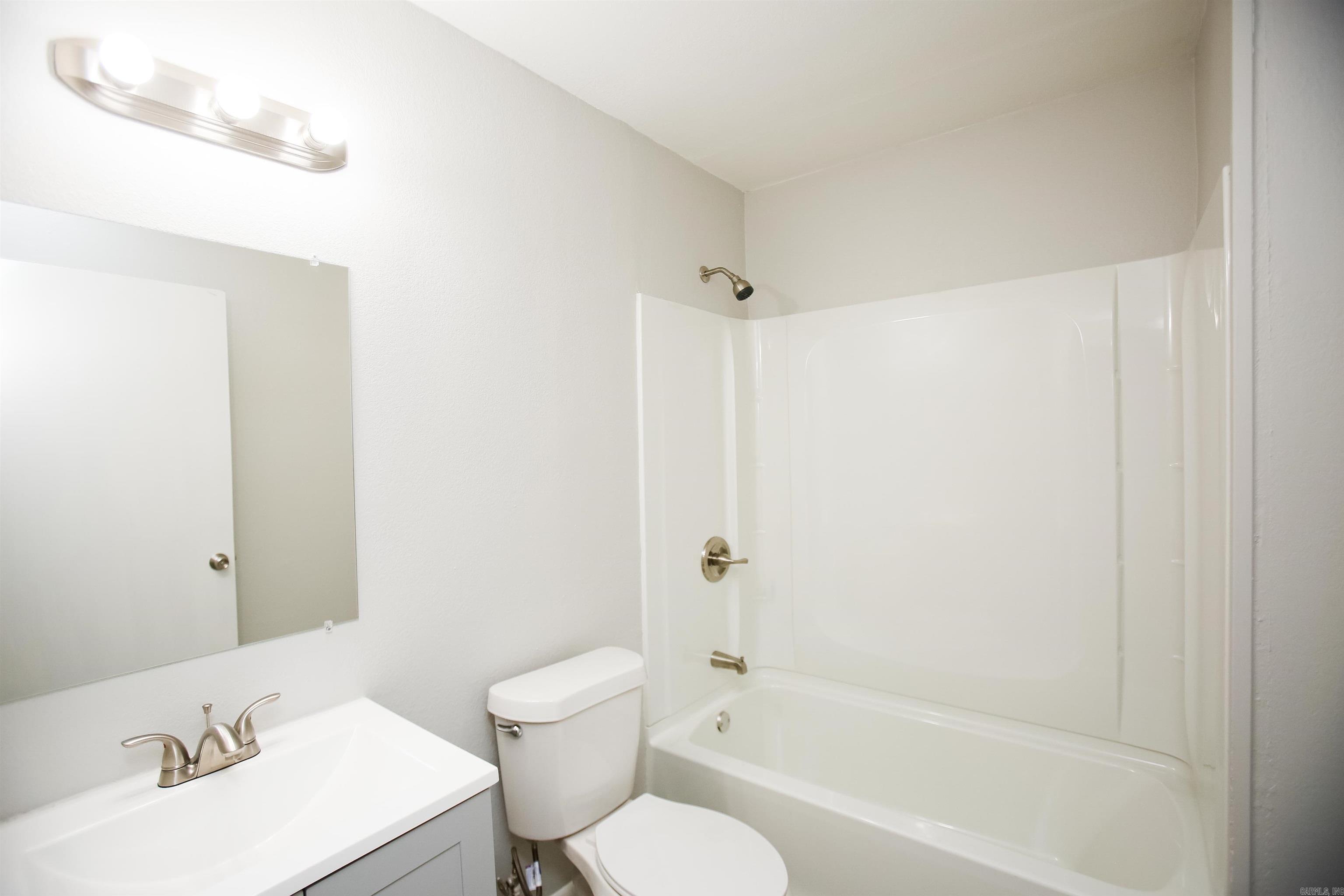 Missouri Pacific - Residential Lease