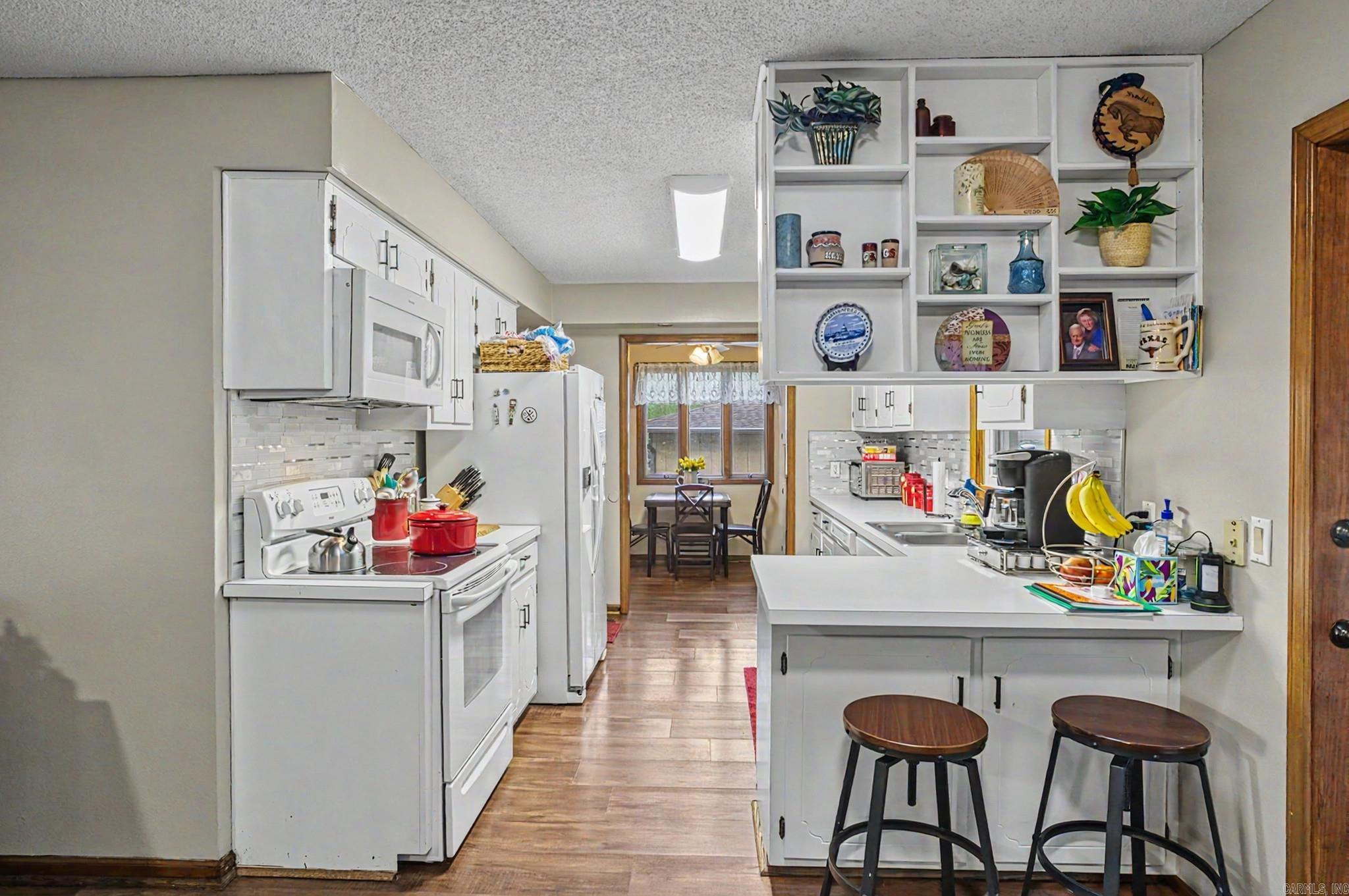 CASTILLO - Residential