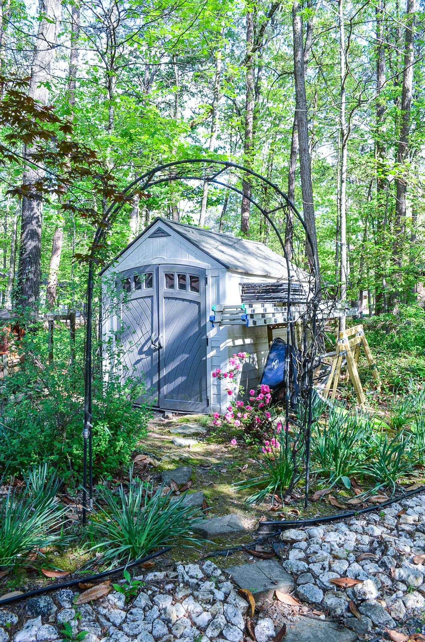 CASTILLO - Residential