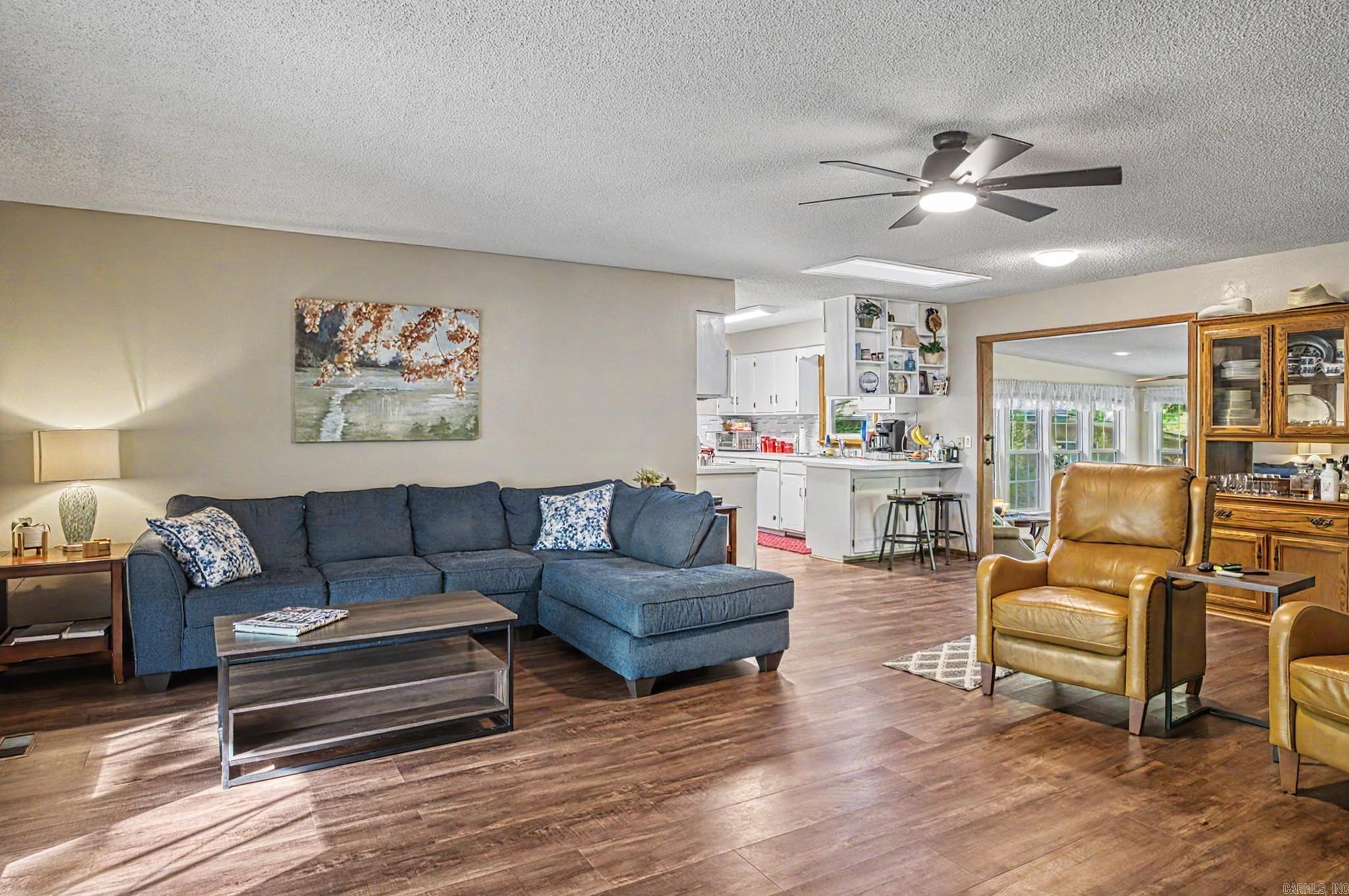 CASTILLO - Residential