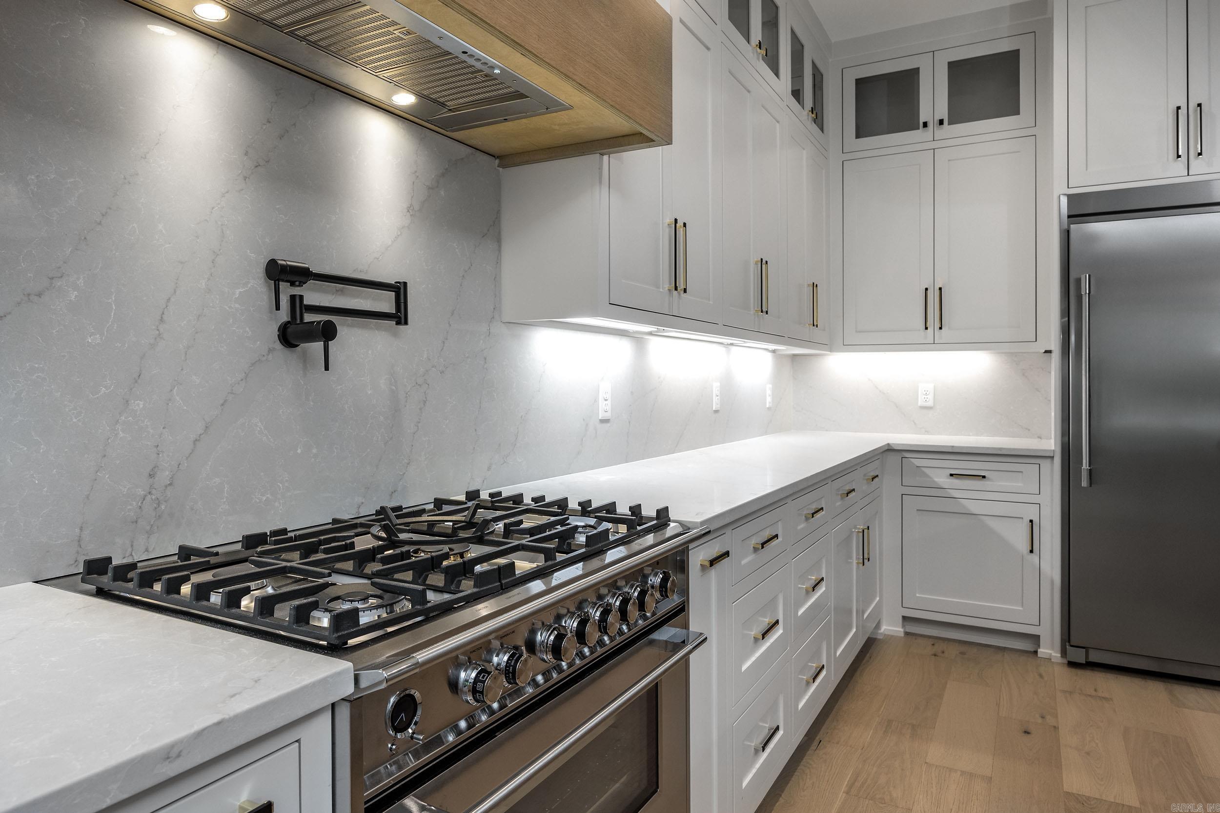 CHENAL VALLEY ABINGTON COURT - Residential