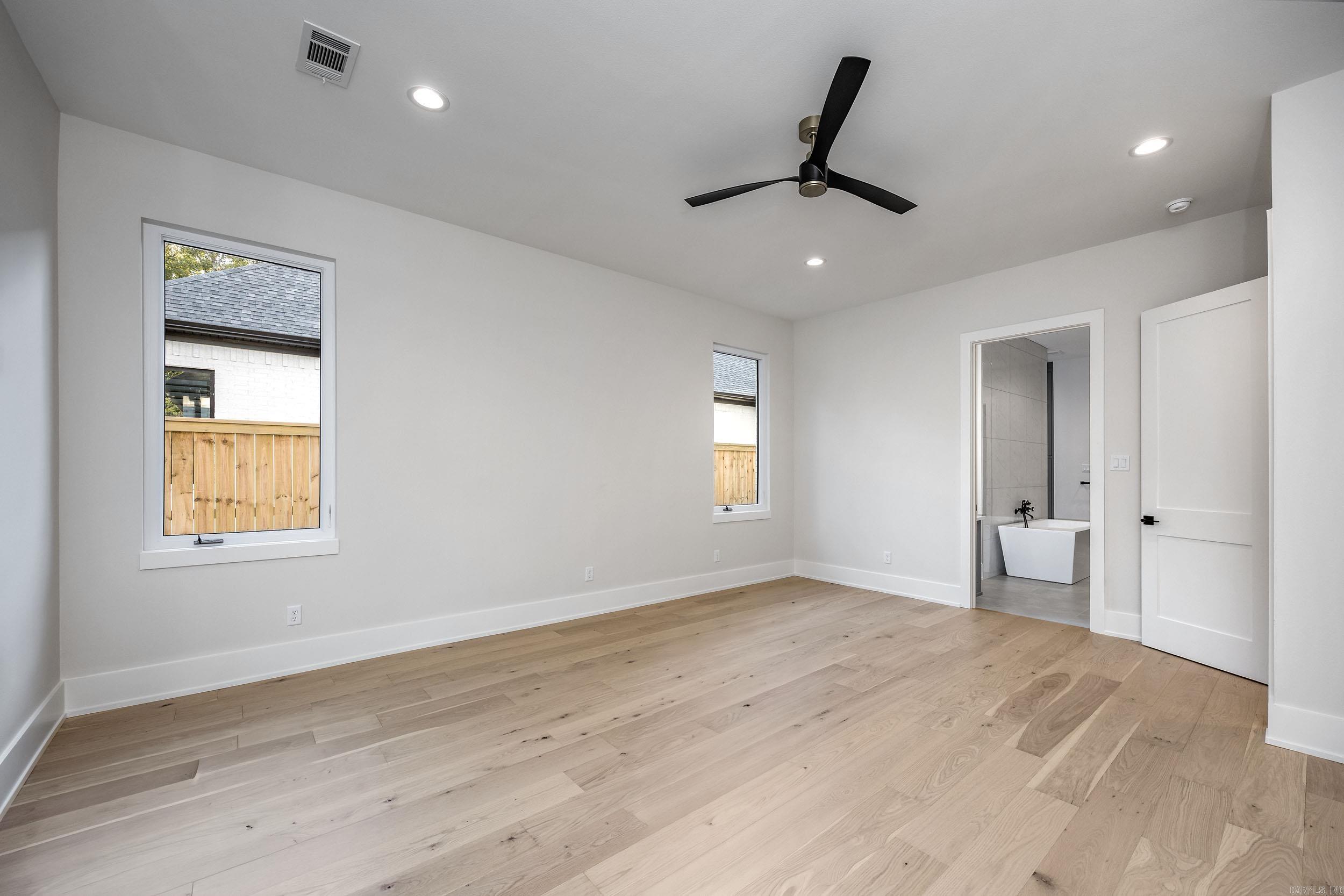 CHENAL VALLEY ABINGTON COURT - Residential