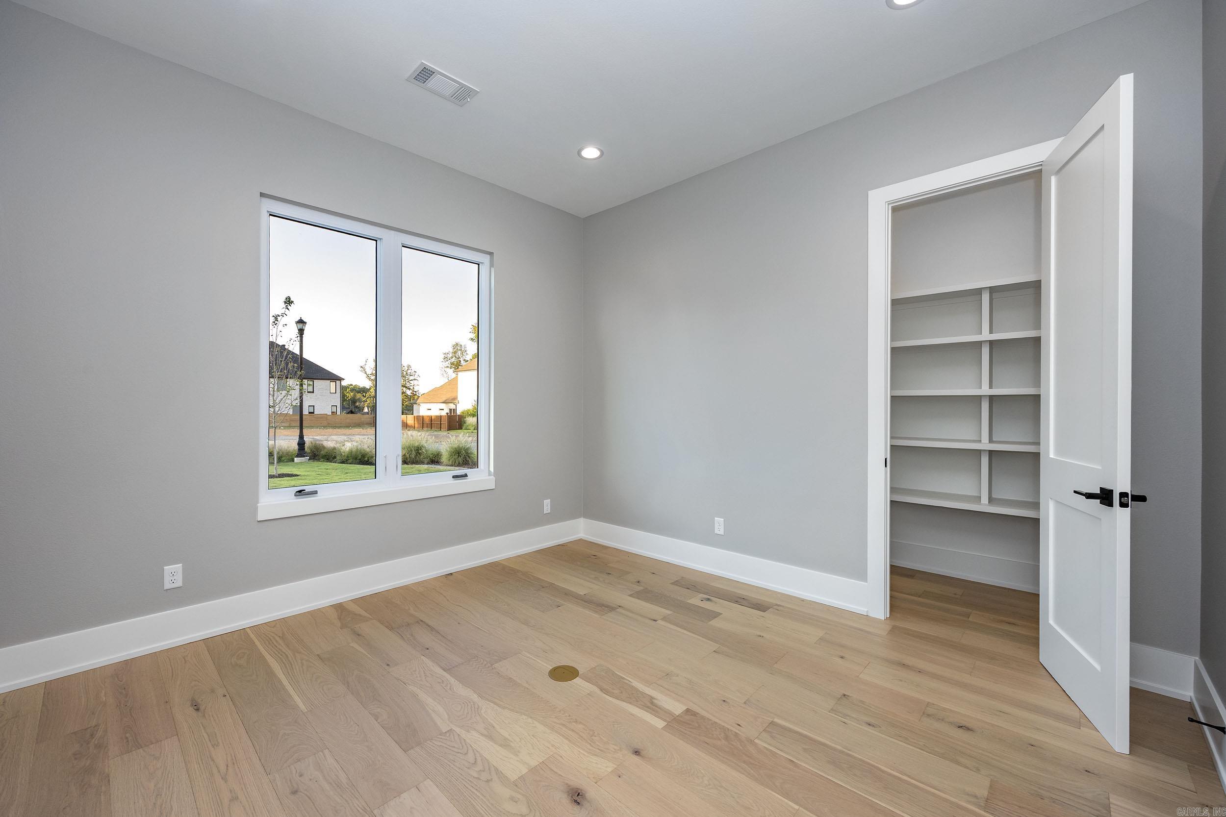 CHENAL VALLEY ABINGTON COURT - Residential