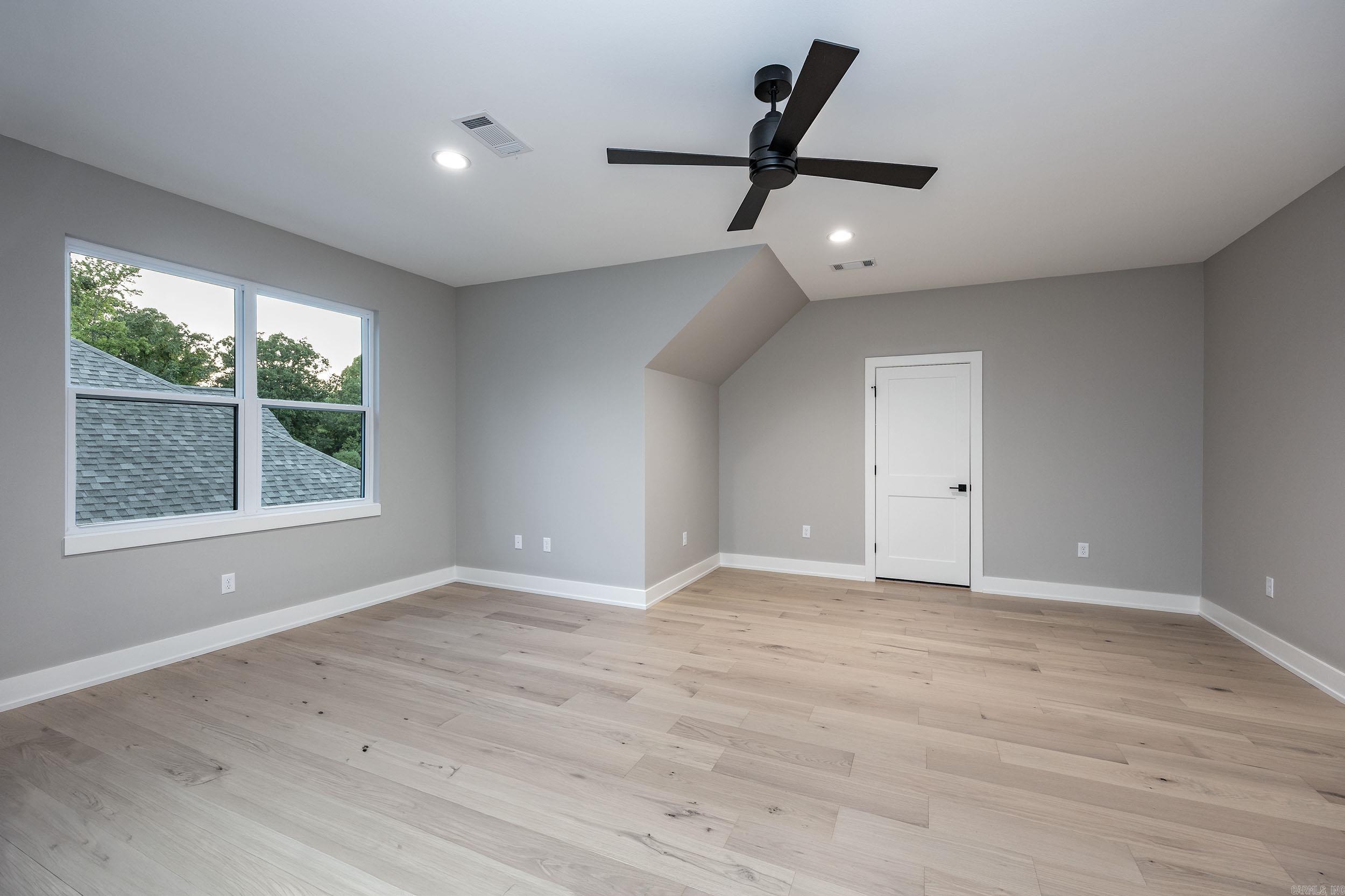 CHENAL VALLEY ABINGTON COURT - Residential