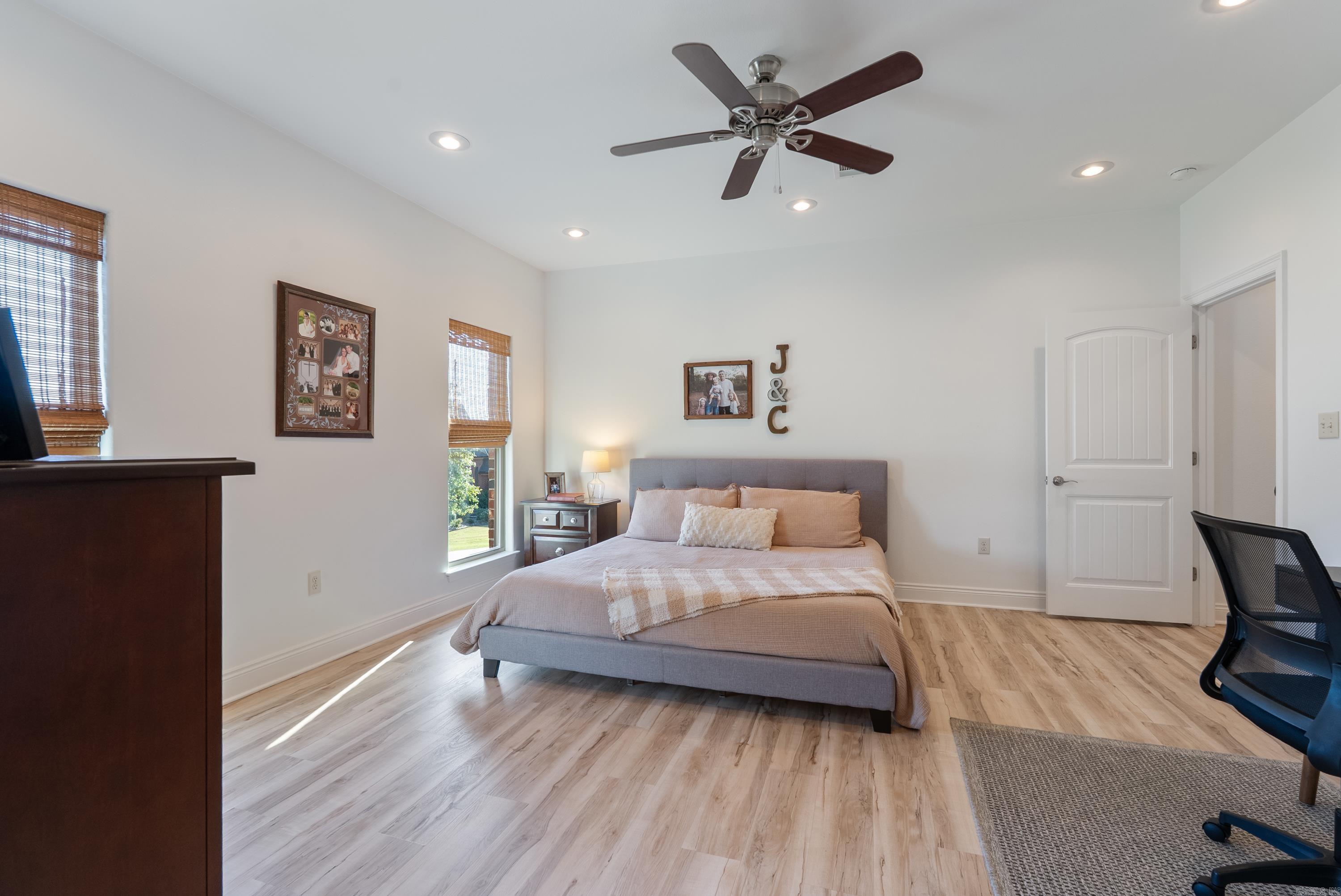 SHADOW VALLEY - Residential