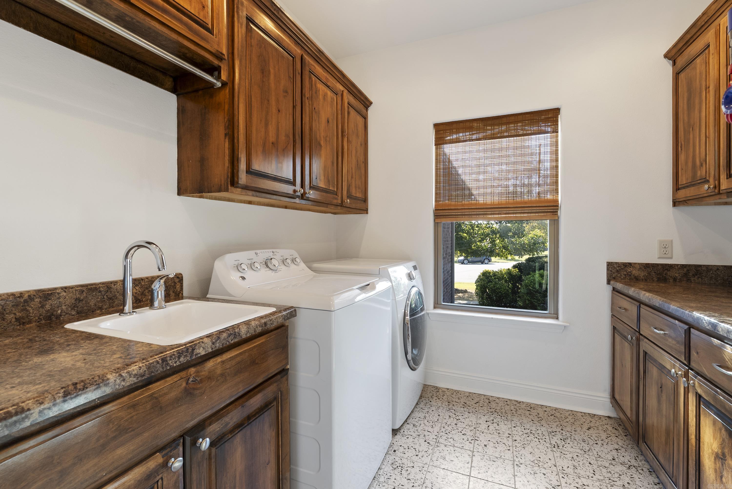 SHADOW VALLEY - Residential