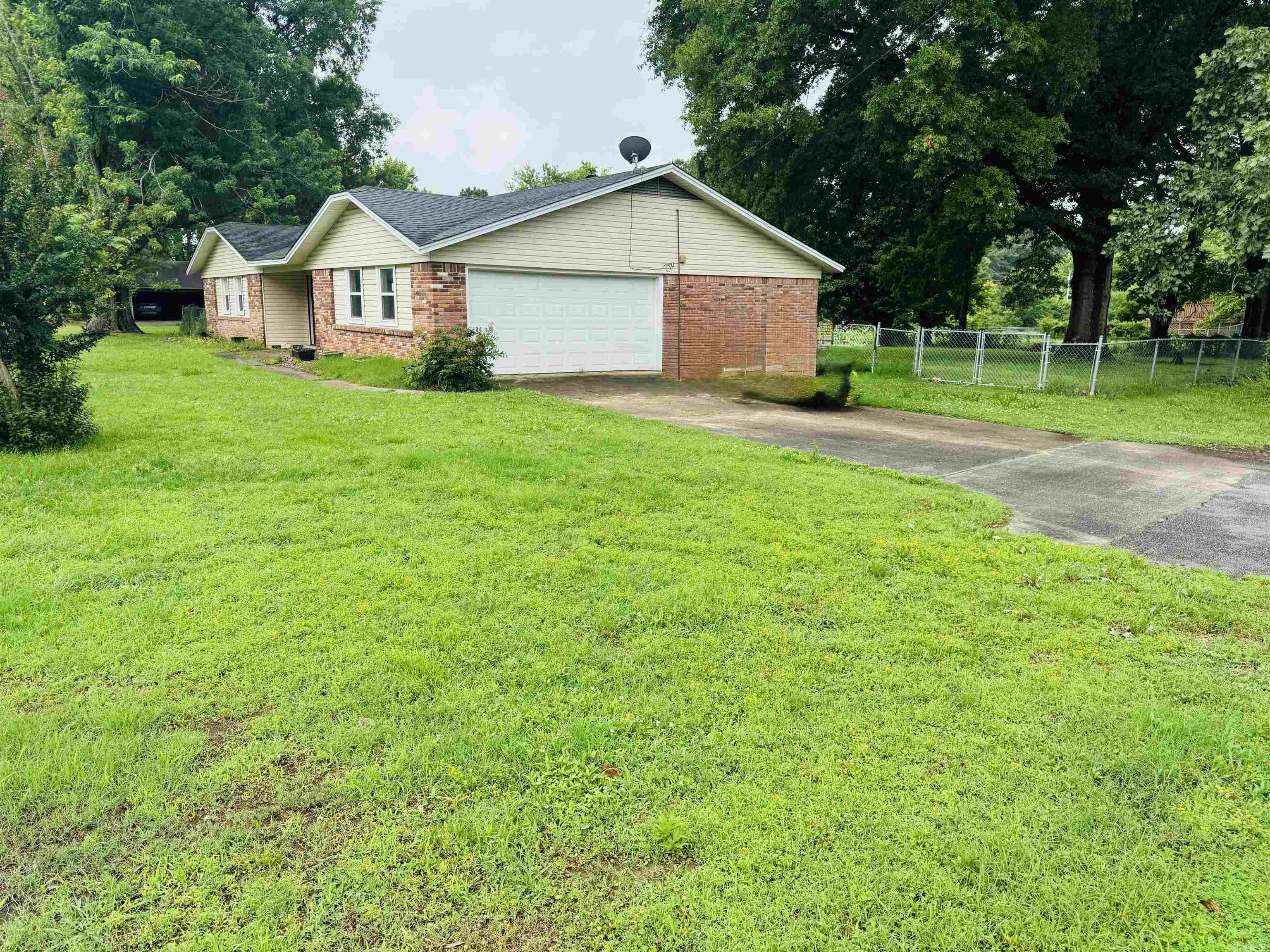 CADDO ACRES - Residential