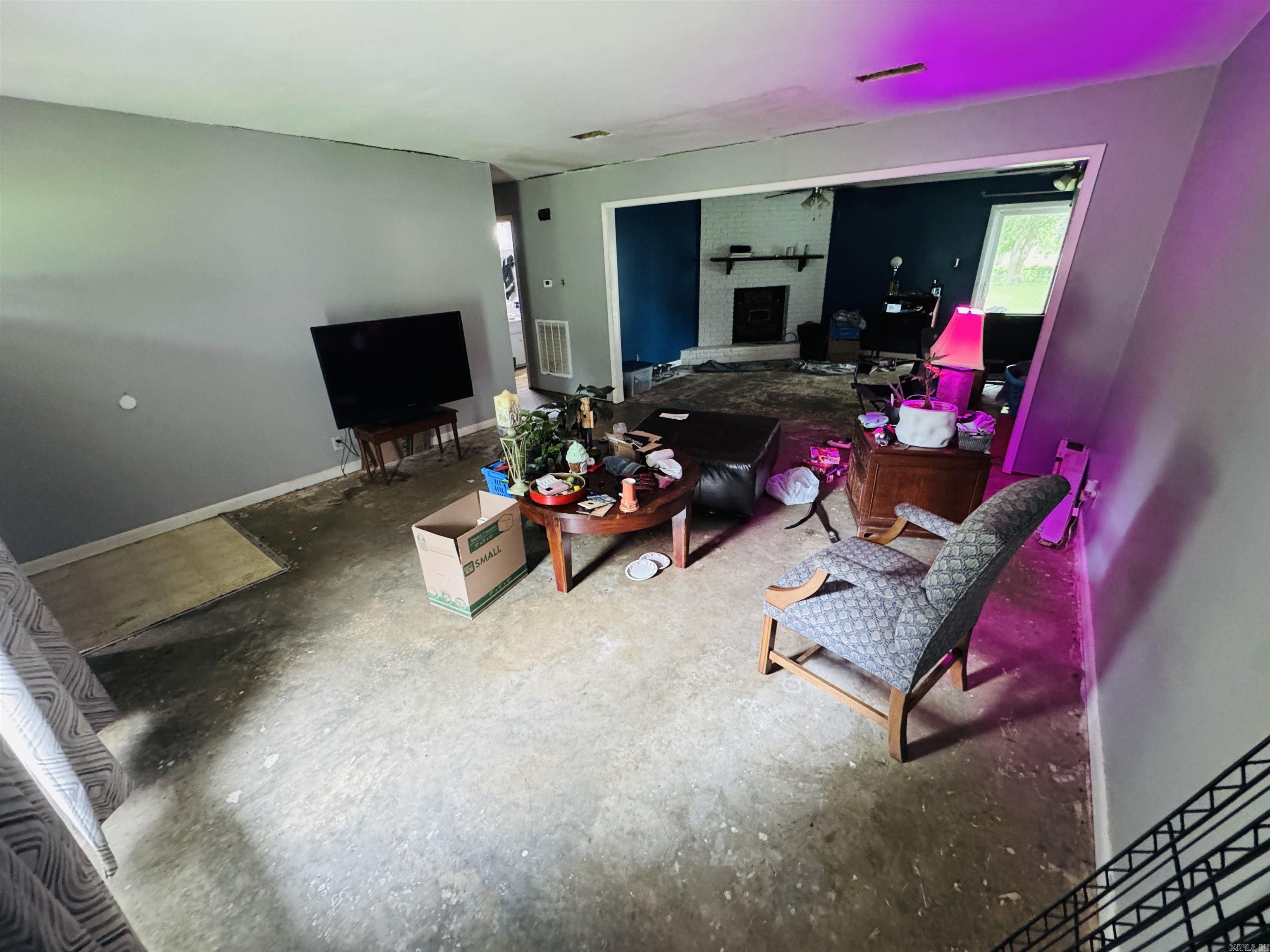 CADDO ACRES - Residential