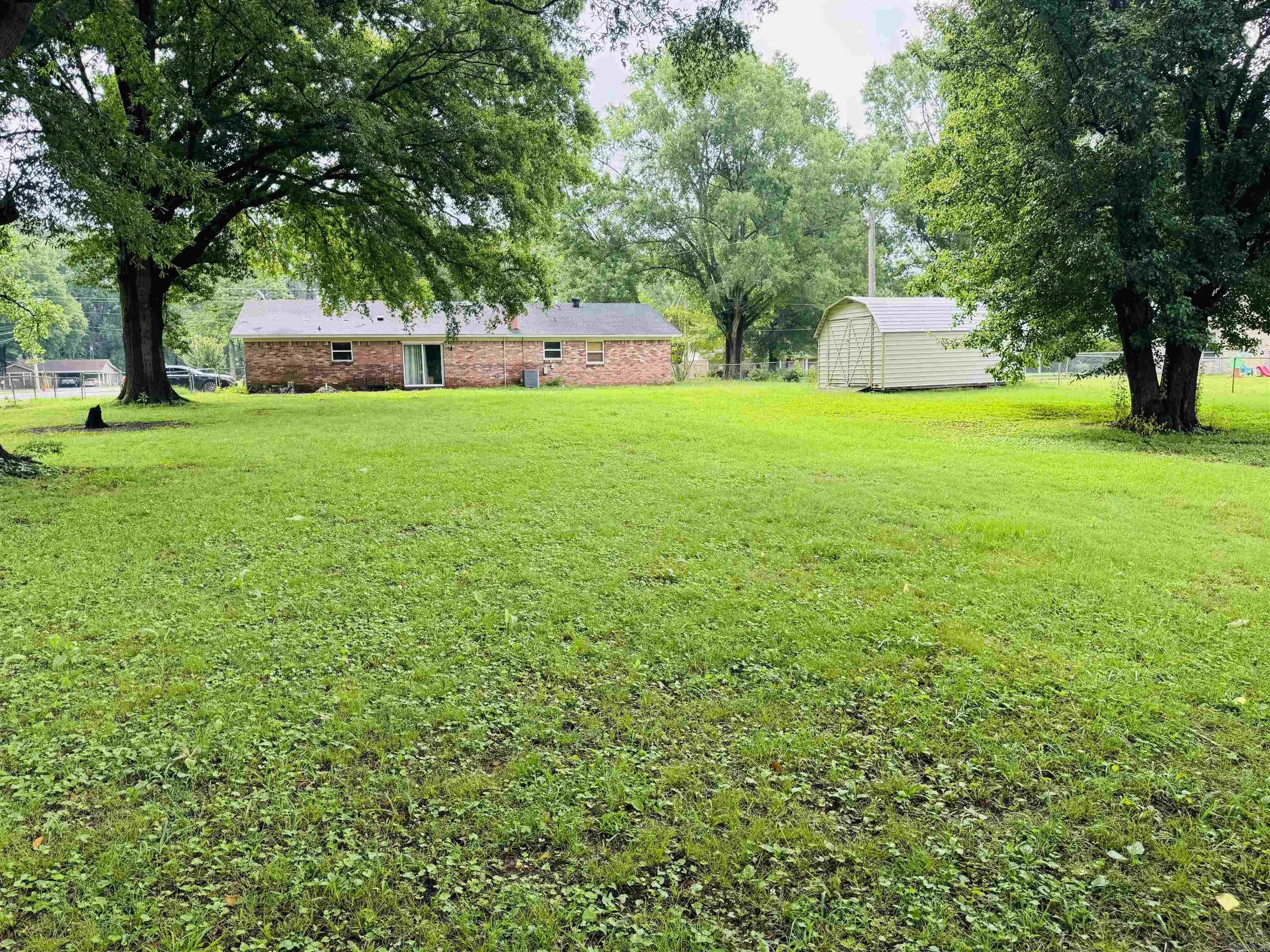 CADDO ACRES - Residential