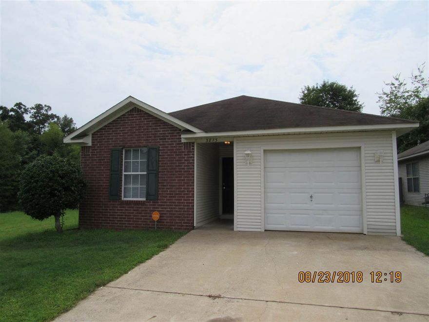 Well maintained 3 bedroom home, split bedroom plan, carpet in all bedrooms and living room, all kitchen appliances including refrigerator, washer & dryer hook-ups, fenced yard, detached storage building, 1 car garage.***Small pets under 25 pounds negotiable with a non-refundable pet deposit.***  ***Owner will consider a 6 month lease at $875 per month.***