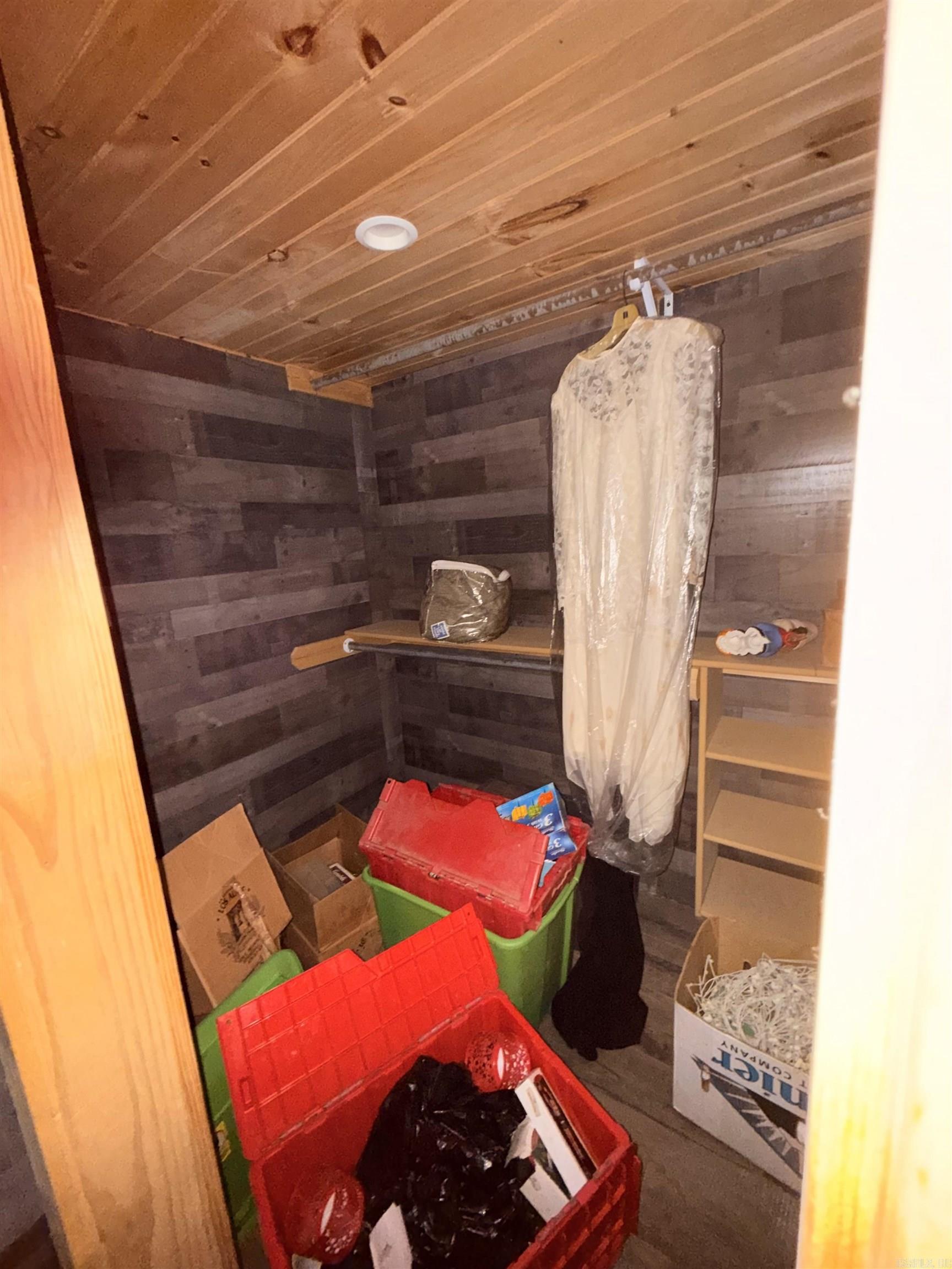 Metes & Bounds - Land