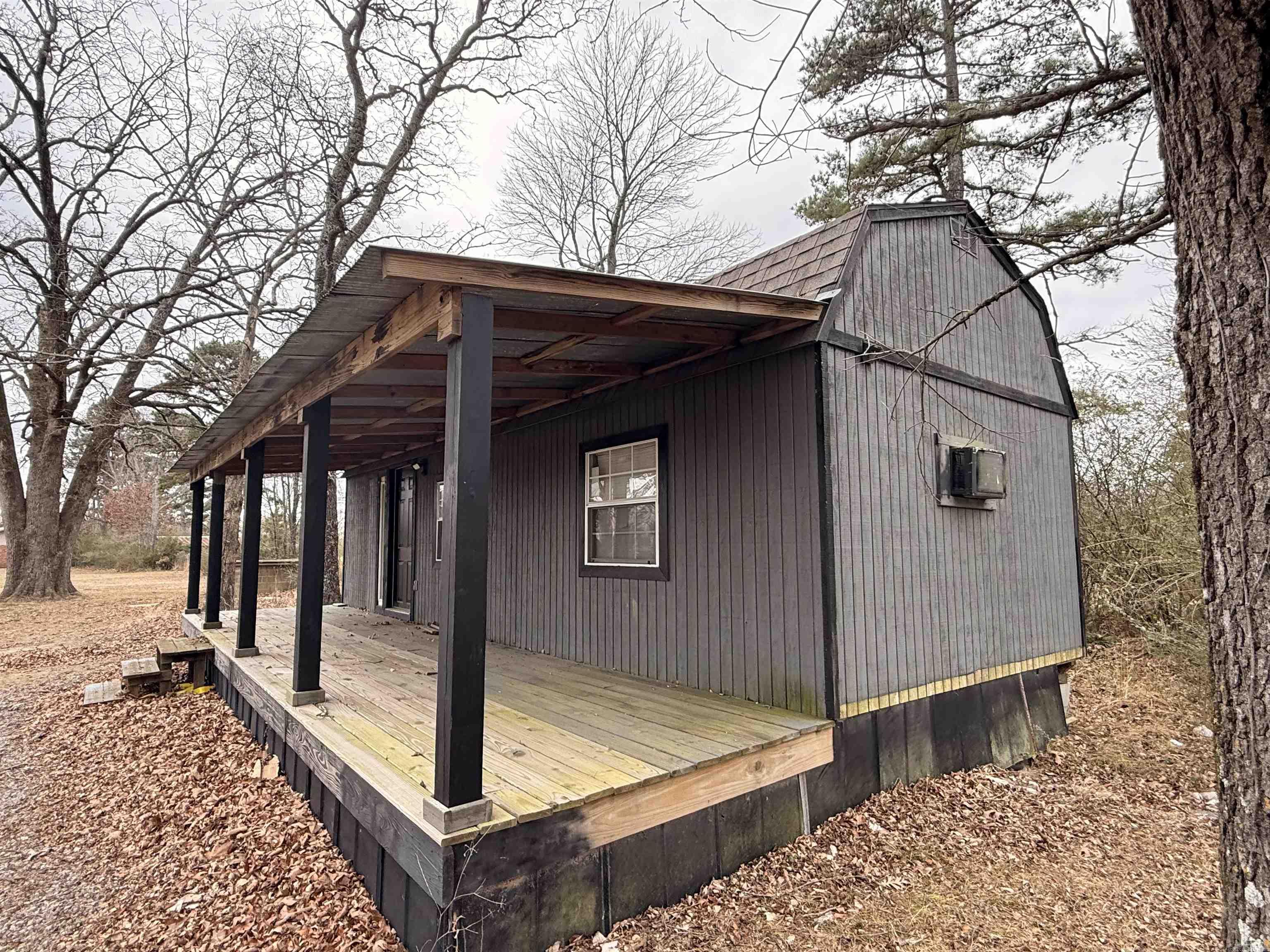 Metes & Bounds - Land