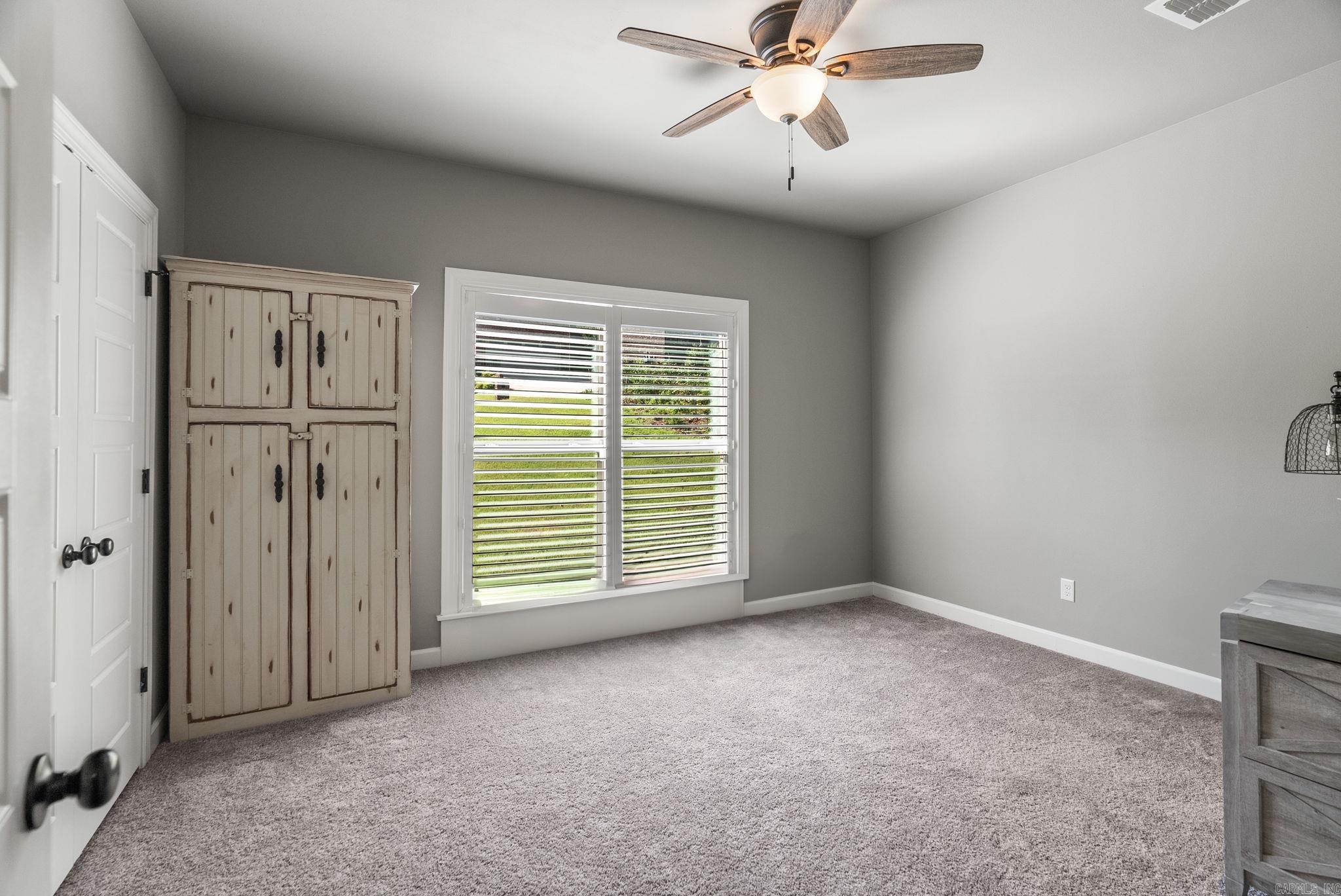 WELLINGTON PLACE - Residential