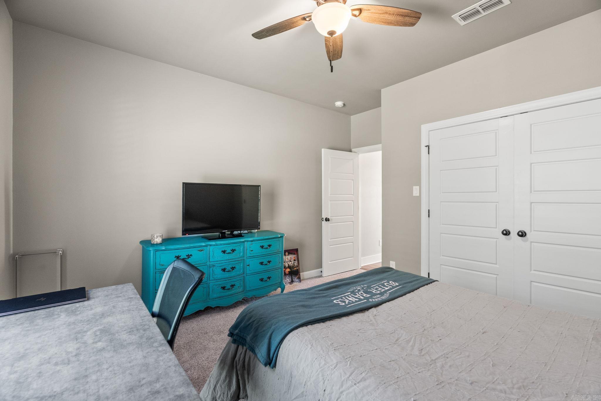 WELLINGTON PLACE - Residential