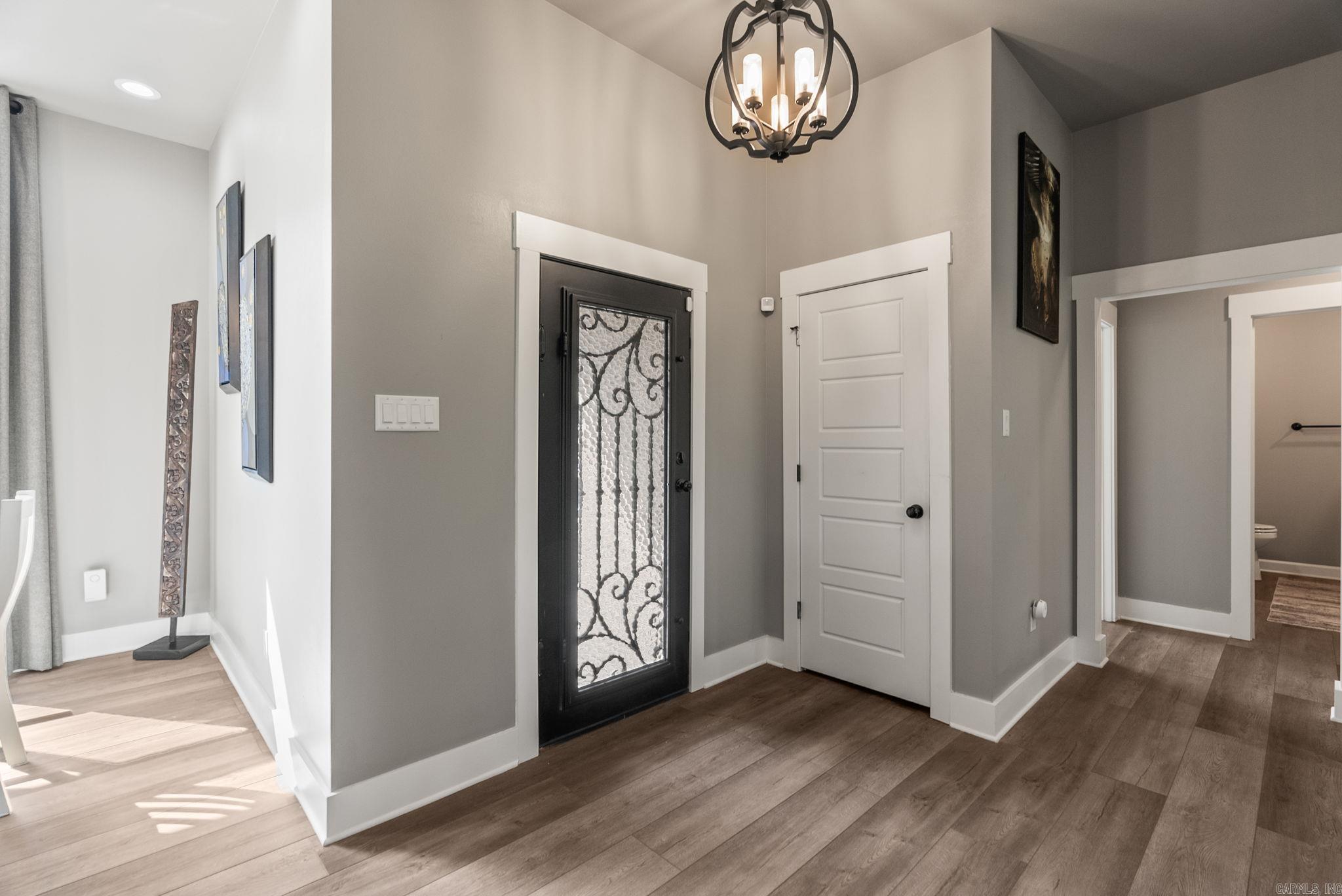 WELLINGTON PLACE - Residential