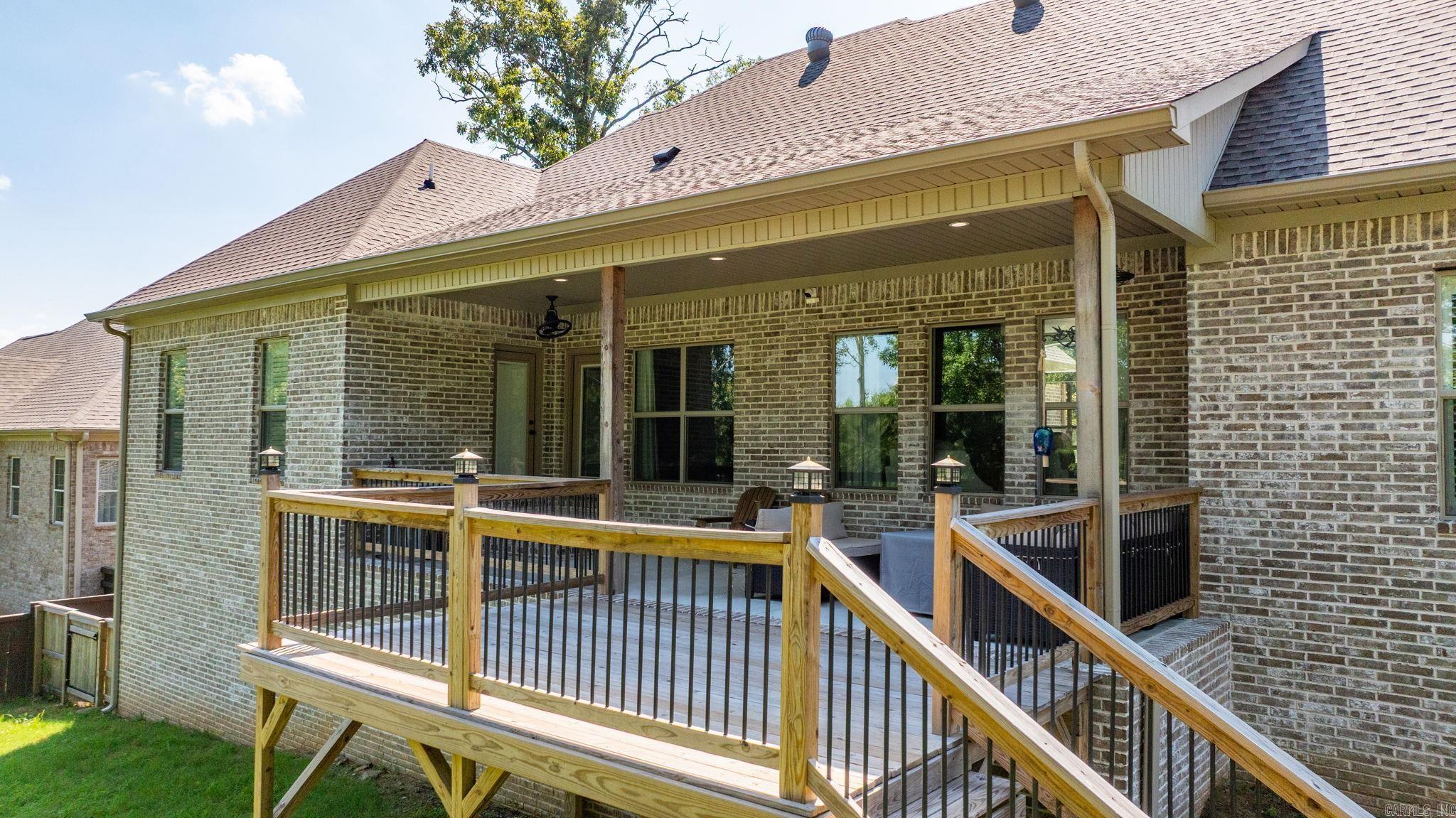 WELLINGTON PLACE - Residential