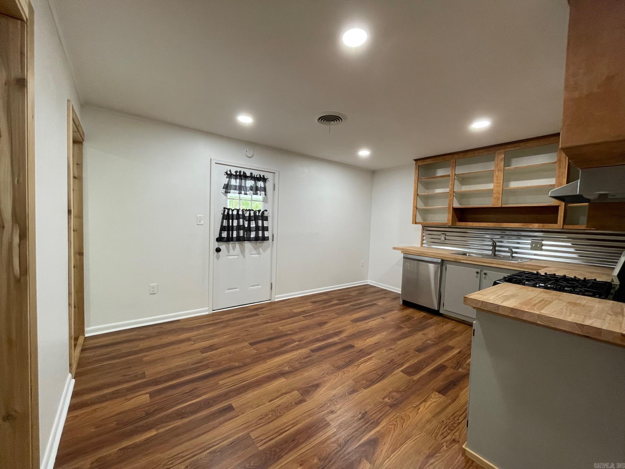 R DOBBS - Residential