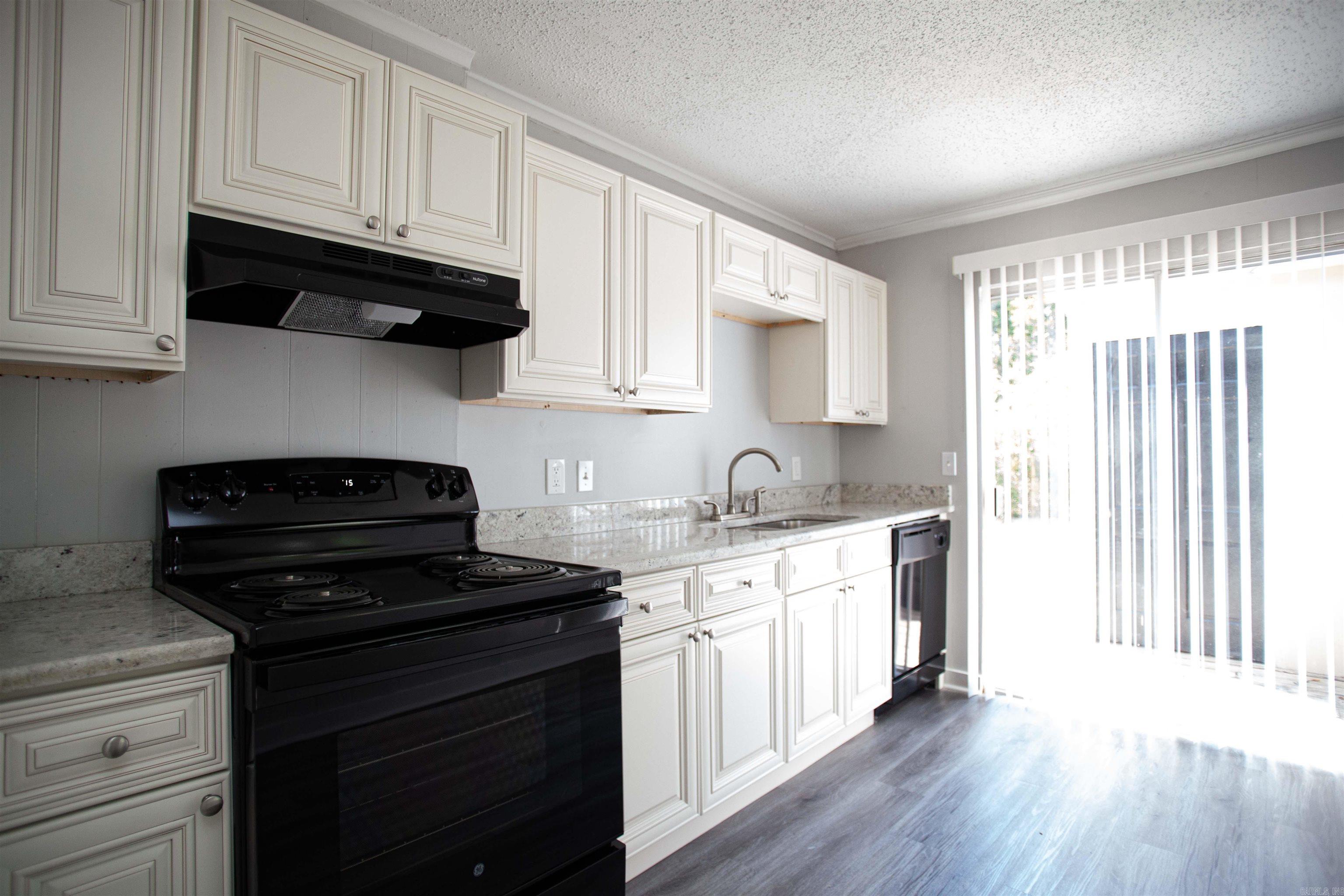 Sunnyside Hills - Residential Lease