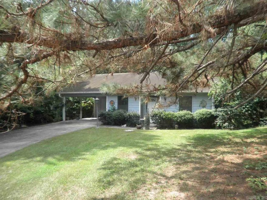 GREAT POTENTIAL HERE, TWO BEDROOM HOME WITH JACK AND JILL BATH WOULD MAKE A GREAT RENTAL PROPERTY.  SINGLE CARPORT. SOLD AS IS. CASH OR CONVENTIONAL ONLY