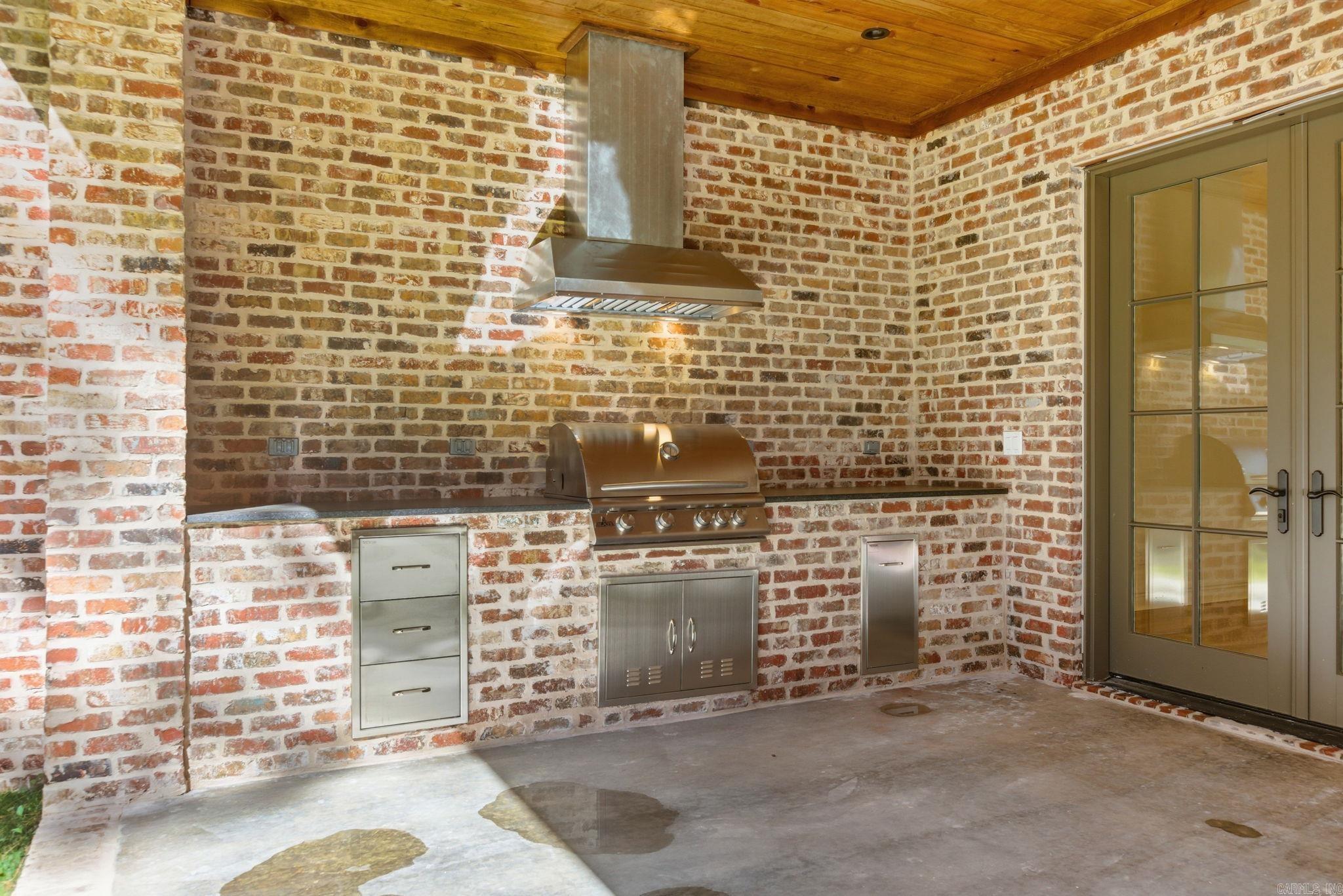 CHENAL VALLEY ORLE - Residential