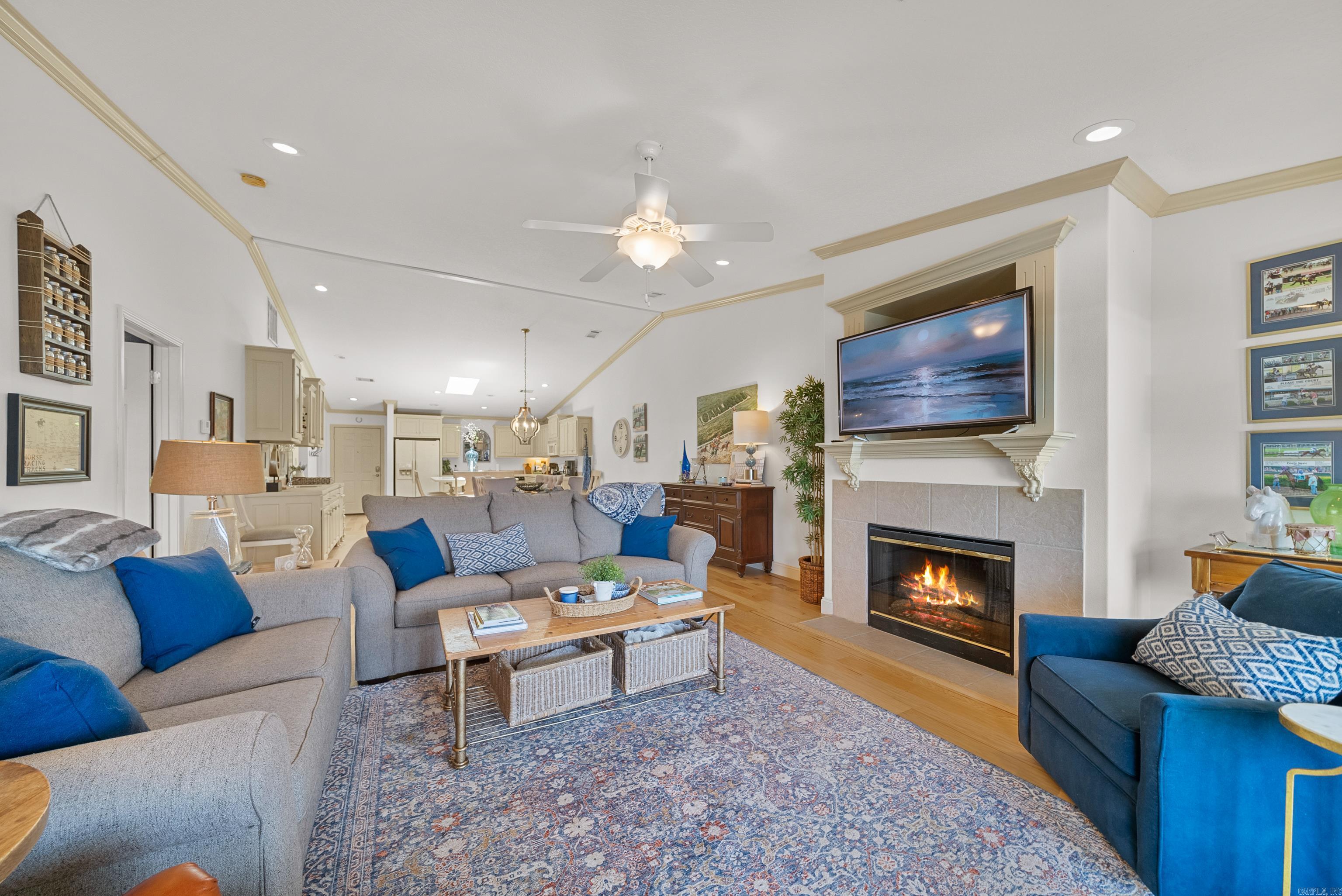 CATALINA COVE HPR - Residential