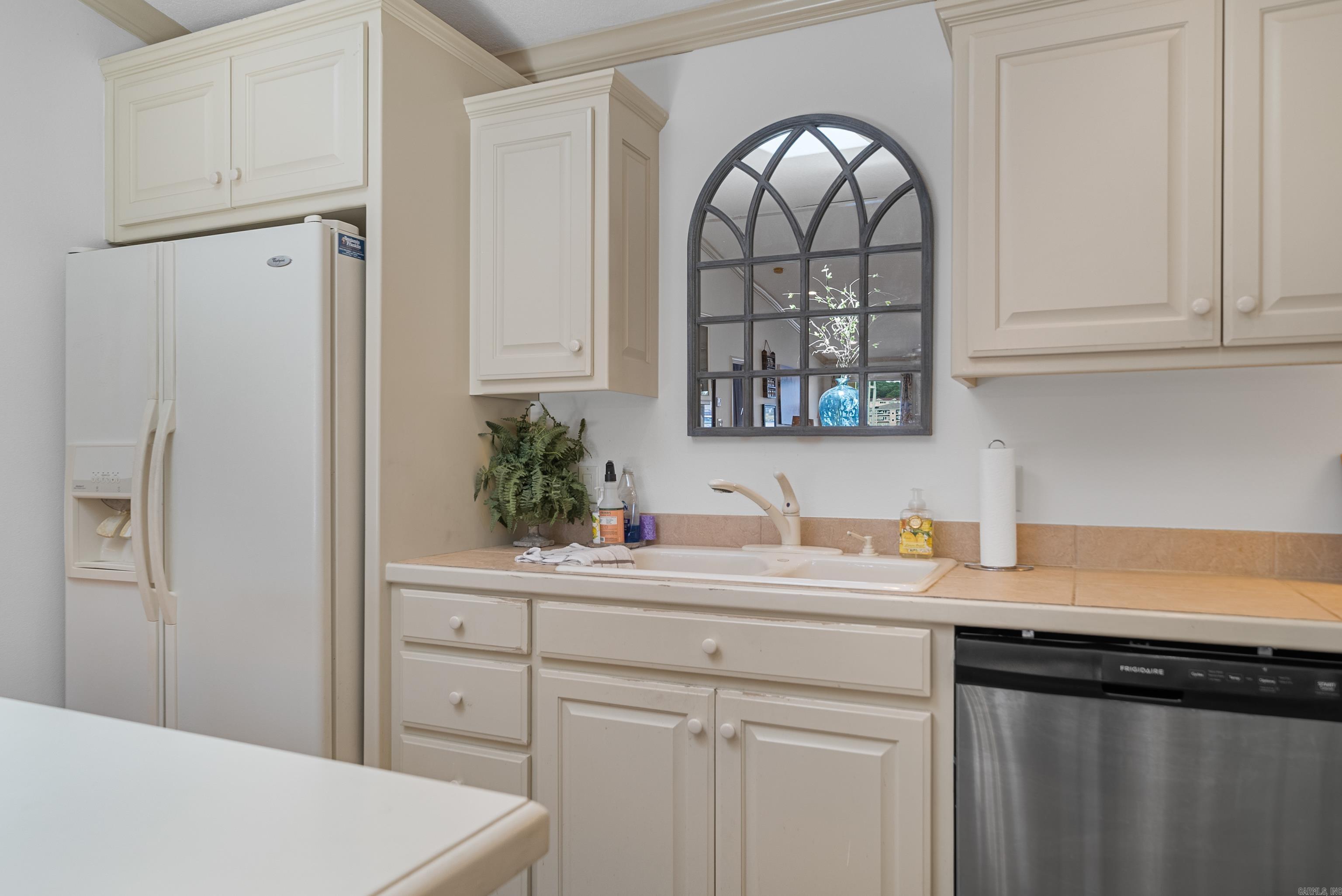 CATALINA COVE HPR - Residential