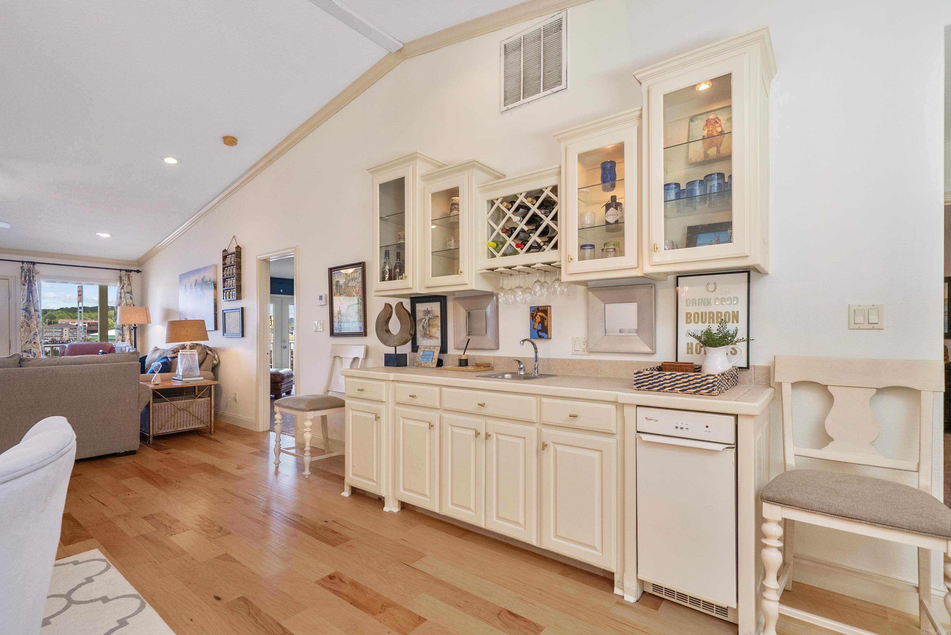 CATALINA COVE HPR - Residential