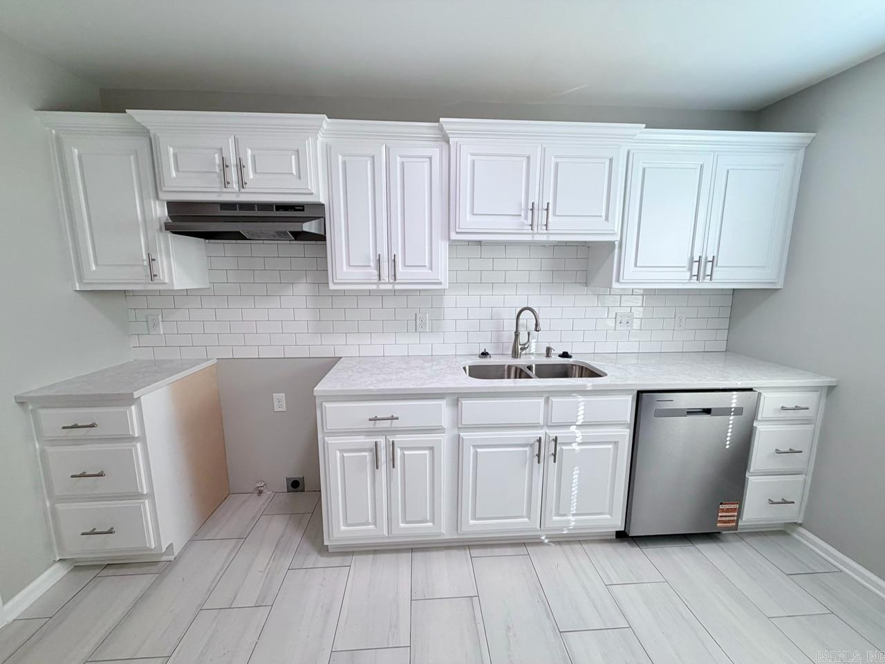 COLLEGE TERRACE - Residential