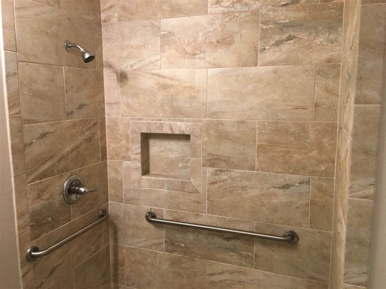 Replat of Browns - Residential Lease