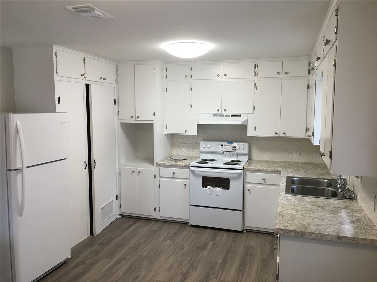 Replat of Browns - Residential Lease