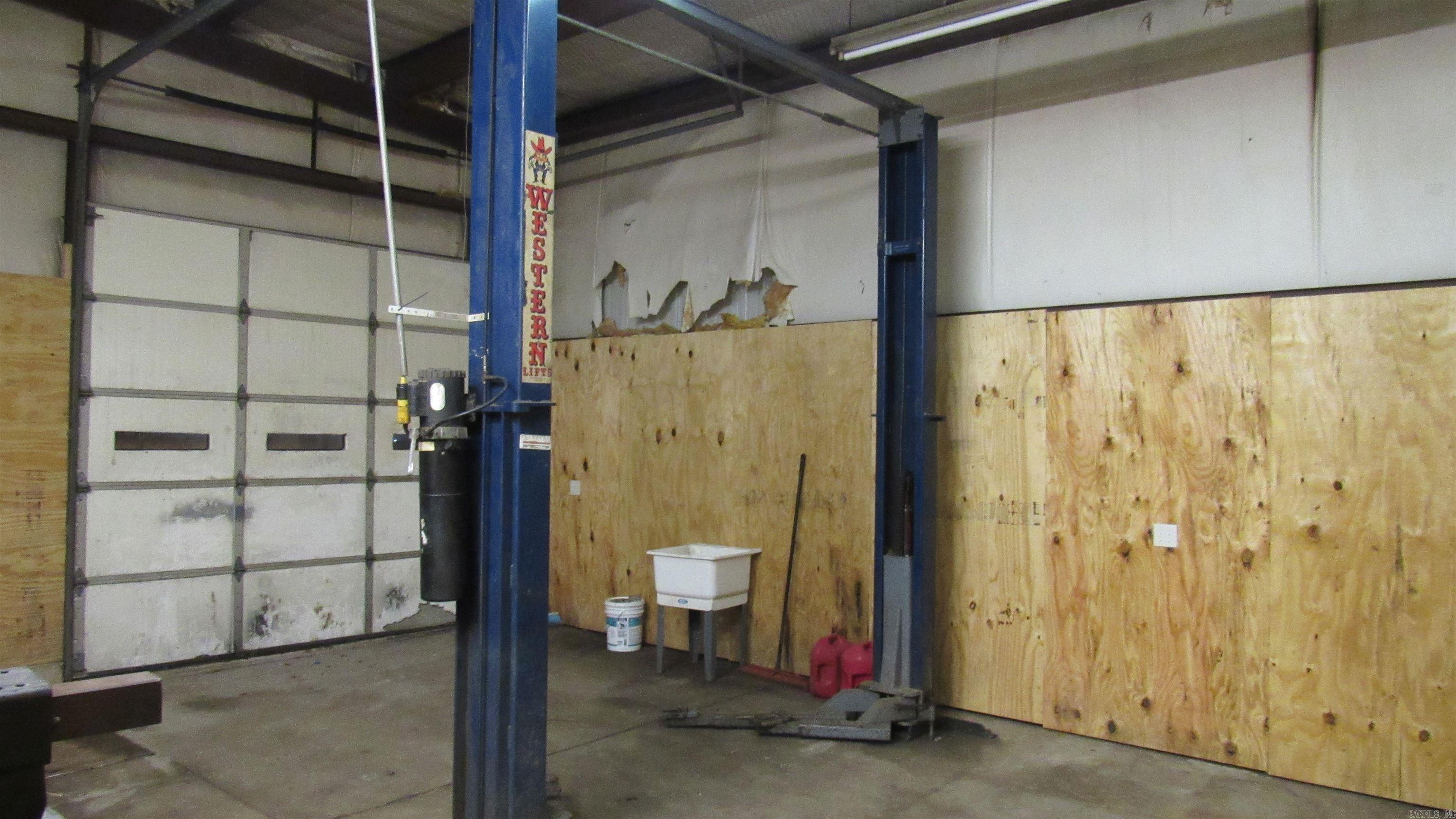 Jacksonville Commerical - Commercial Lease