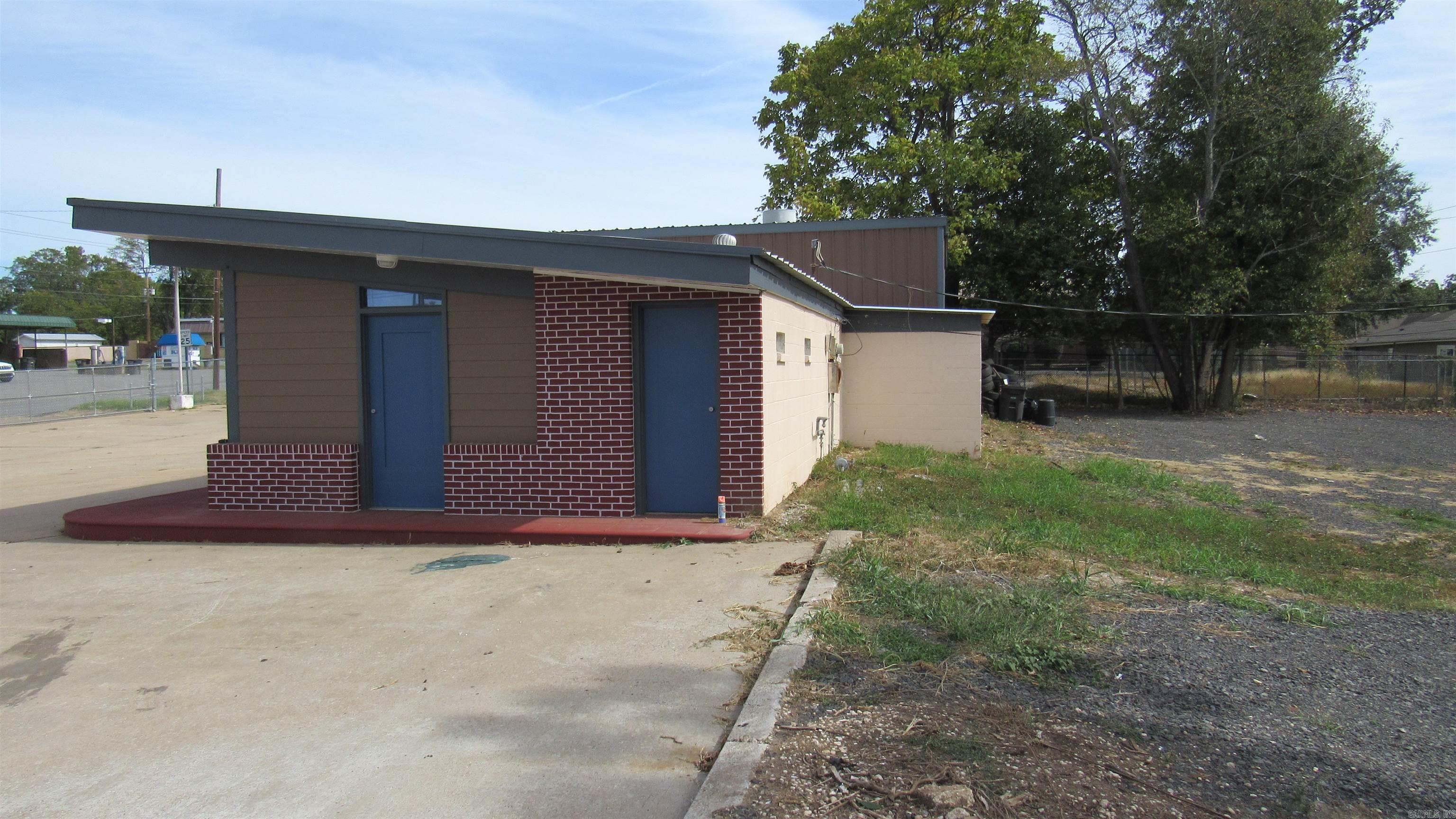 Jacksonville Commerical - Commercial Lease