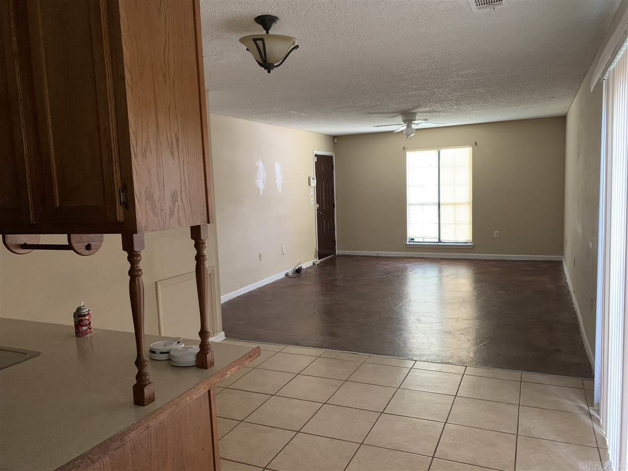 Barrow John 12L - Residential Lease