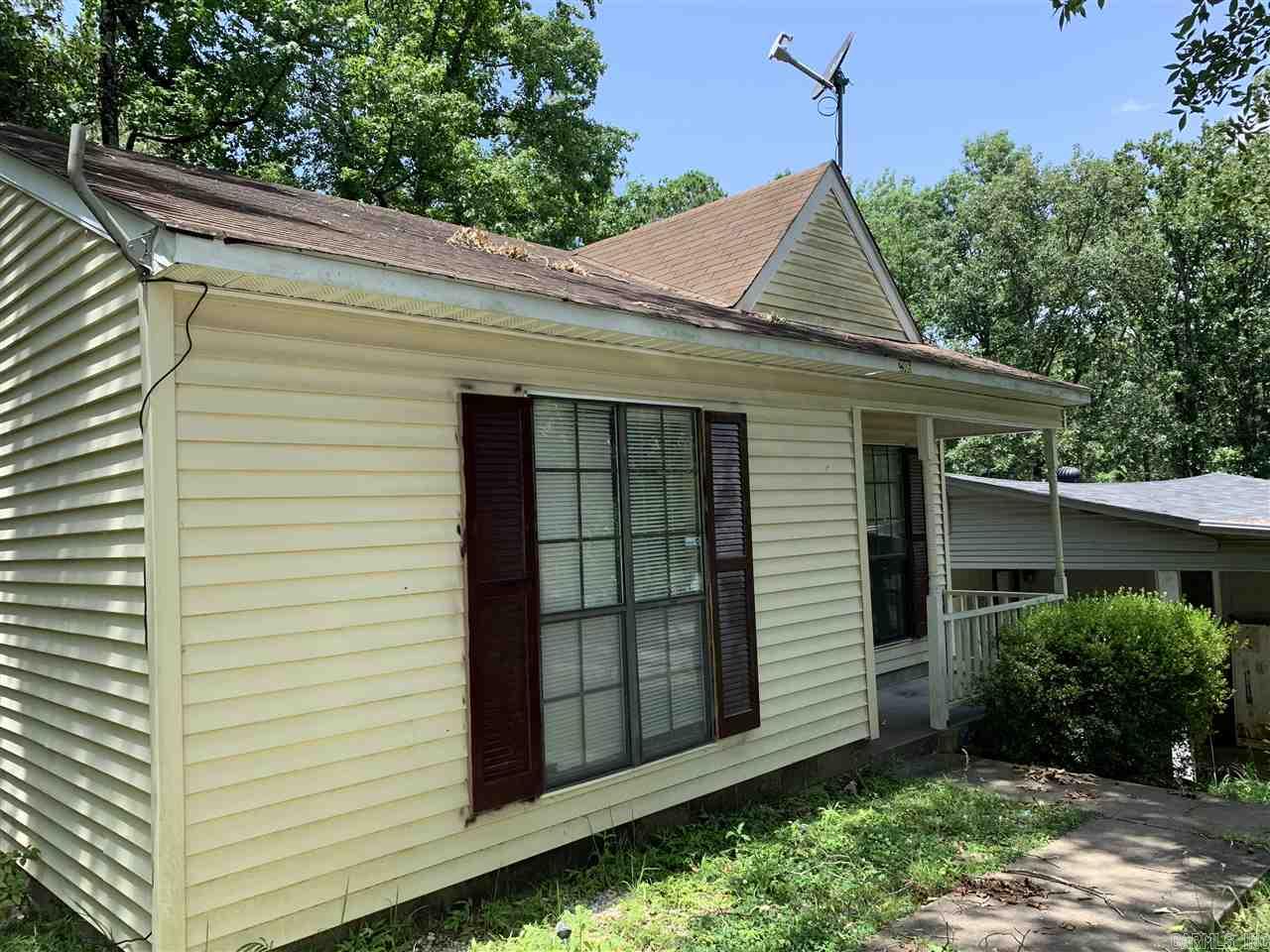 Barrow John 12L - Residential Lease